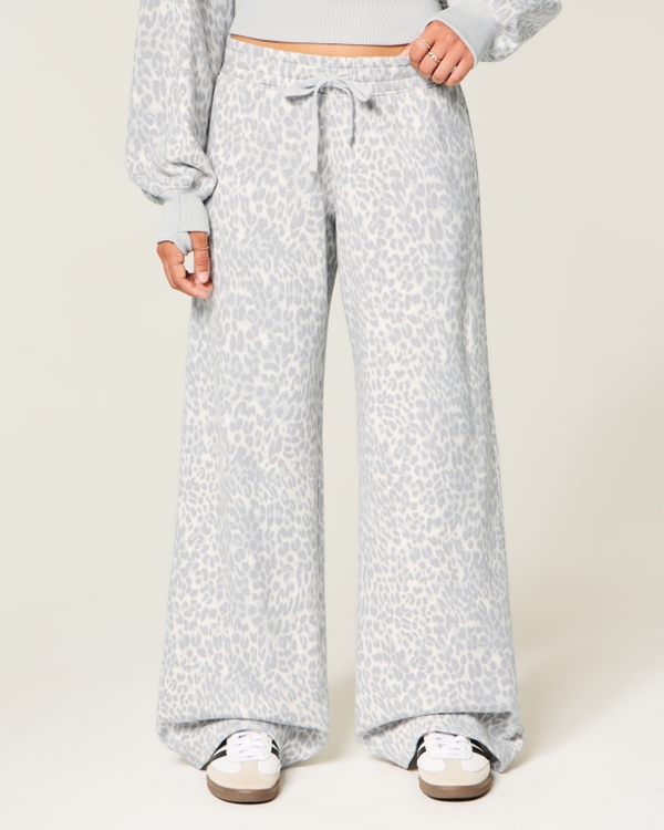 Hollister Feel Good Light Leopard Print Baggy Sweatpants, Light Grey Leopard view 2