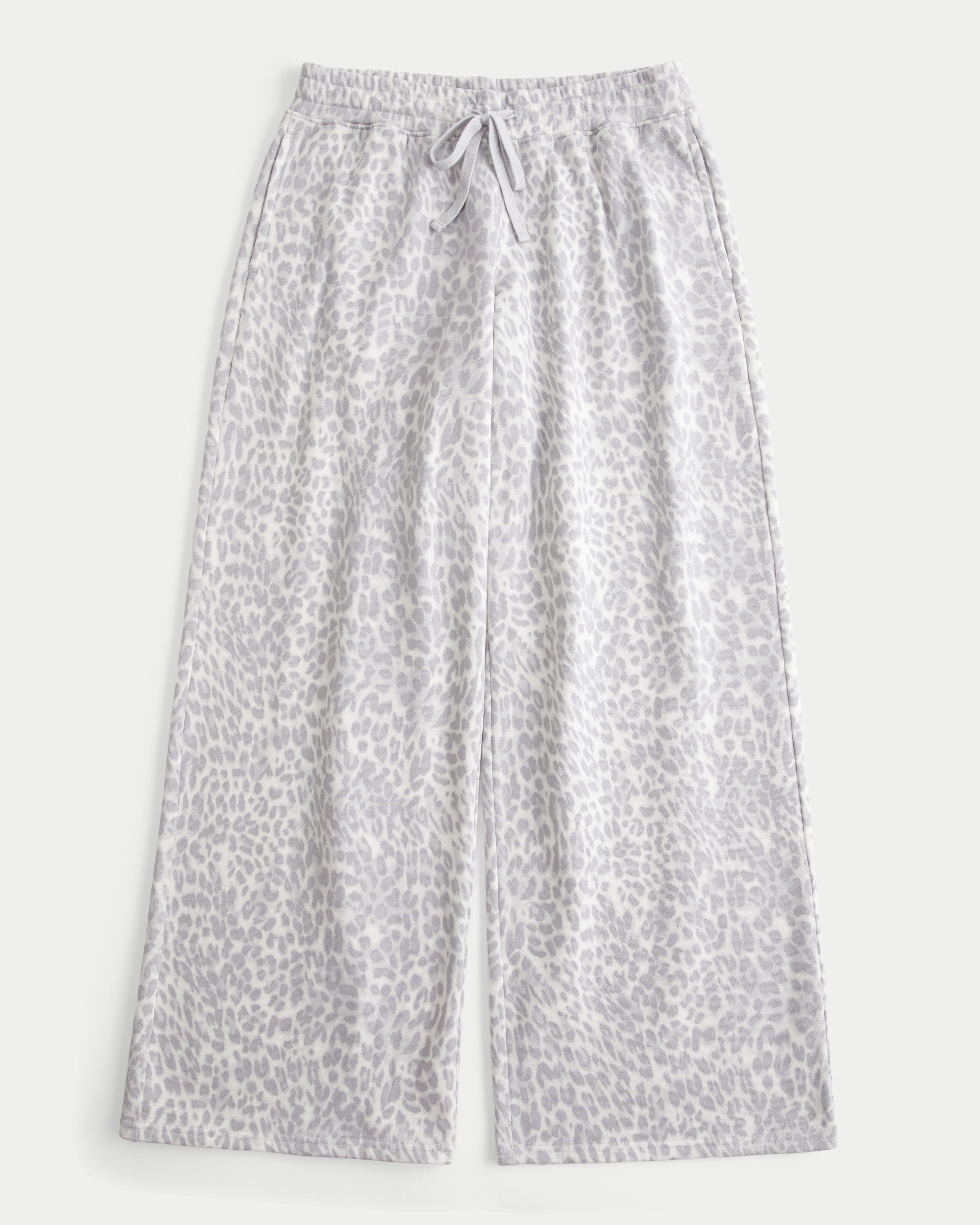 Hollister Feel Good Light Leopard Print Baggy Sweatpants