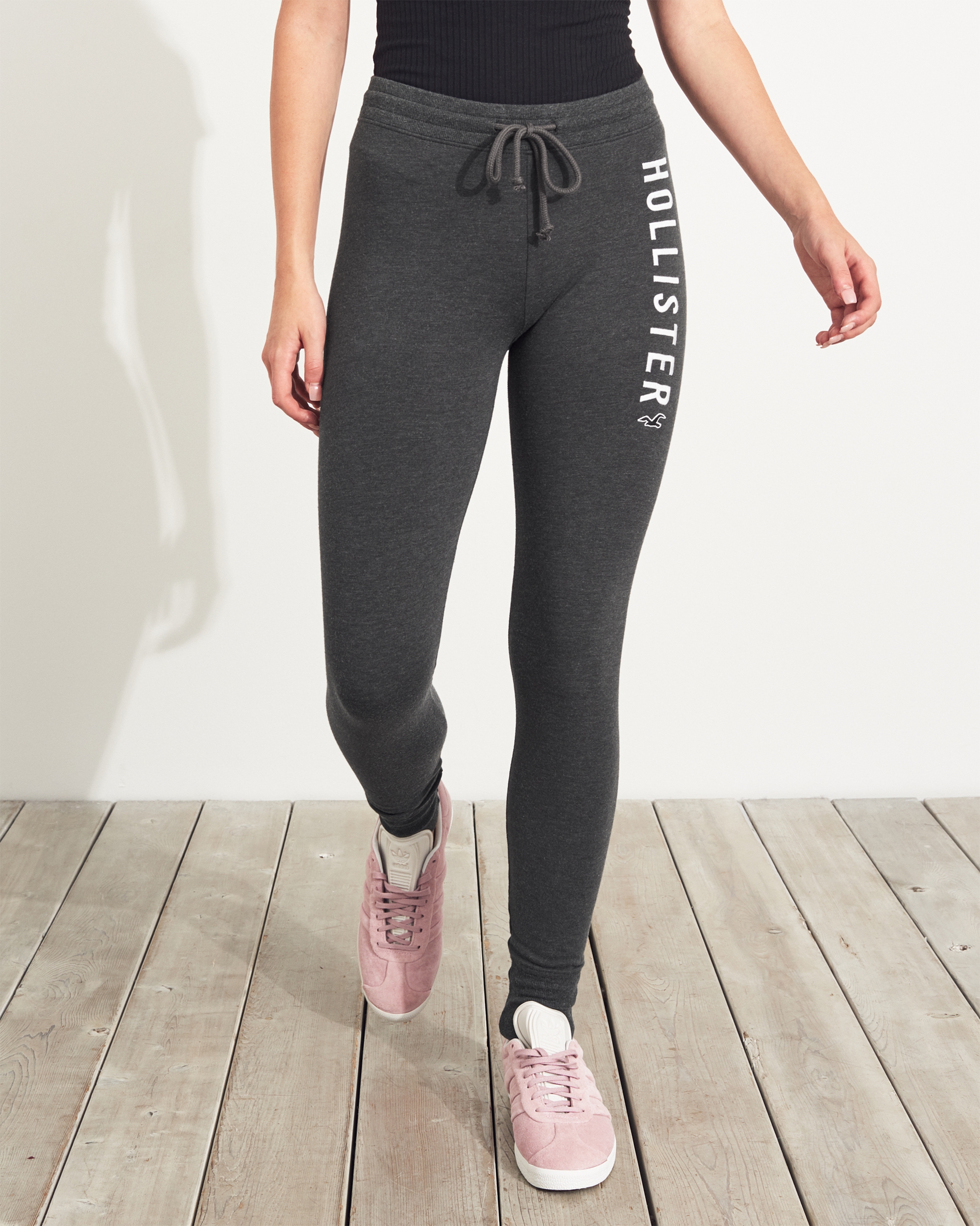 hollister girl sweatpants