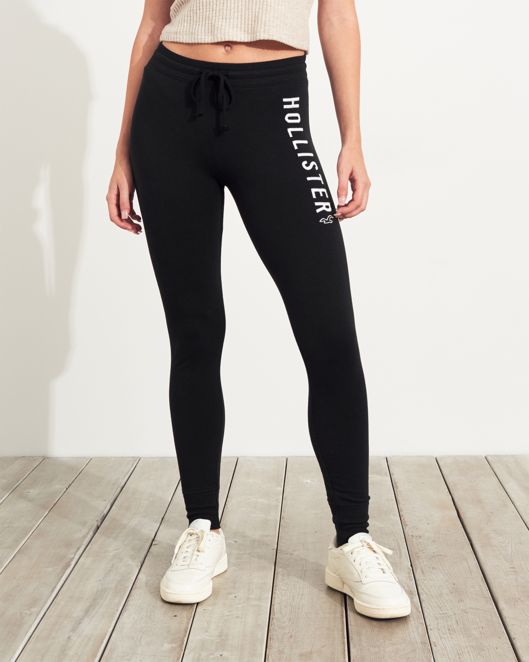 hollister high rise boyfriend sweatpants