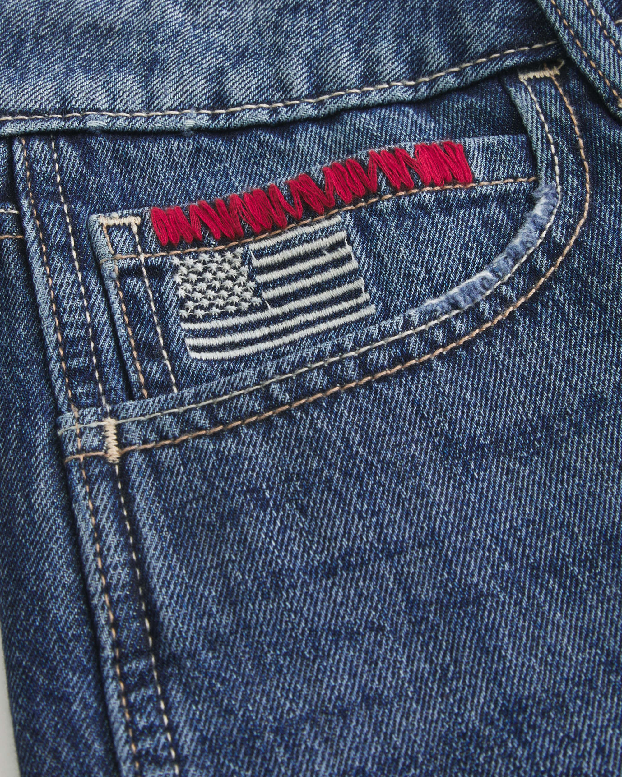 Low-Rise Dark Wash American Flag Graphic Baggy Jort