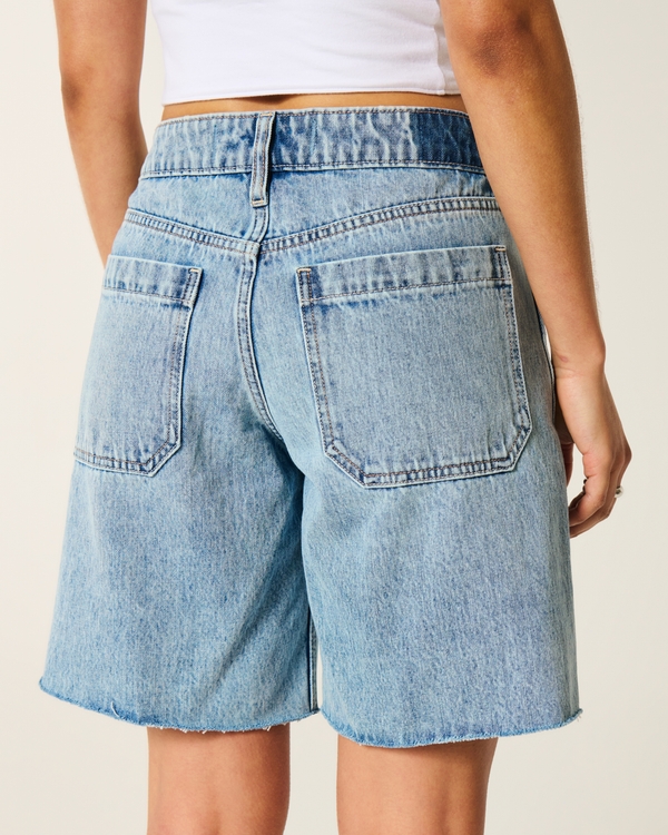 Low-Rise Light Wash Baggy Jort