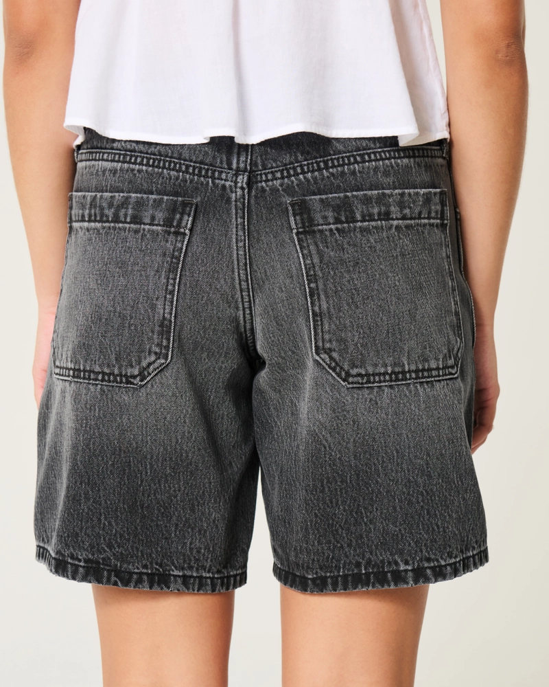 Curvy Low-Rise Washed Black Baggy Jort