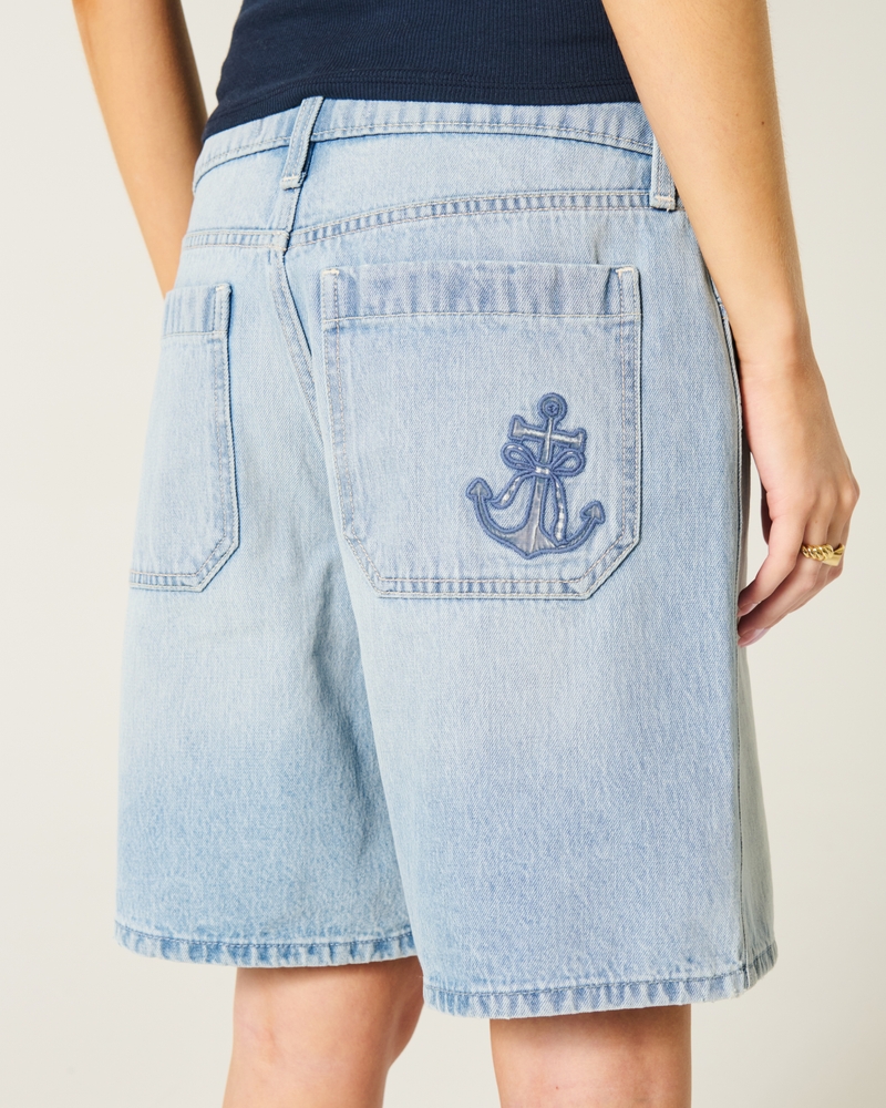Low-Rise Light Wash Anchor Graphic Baggy Jort