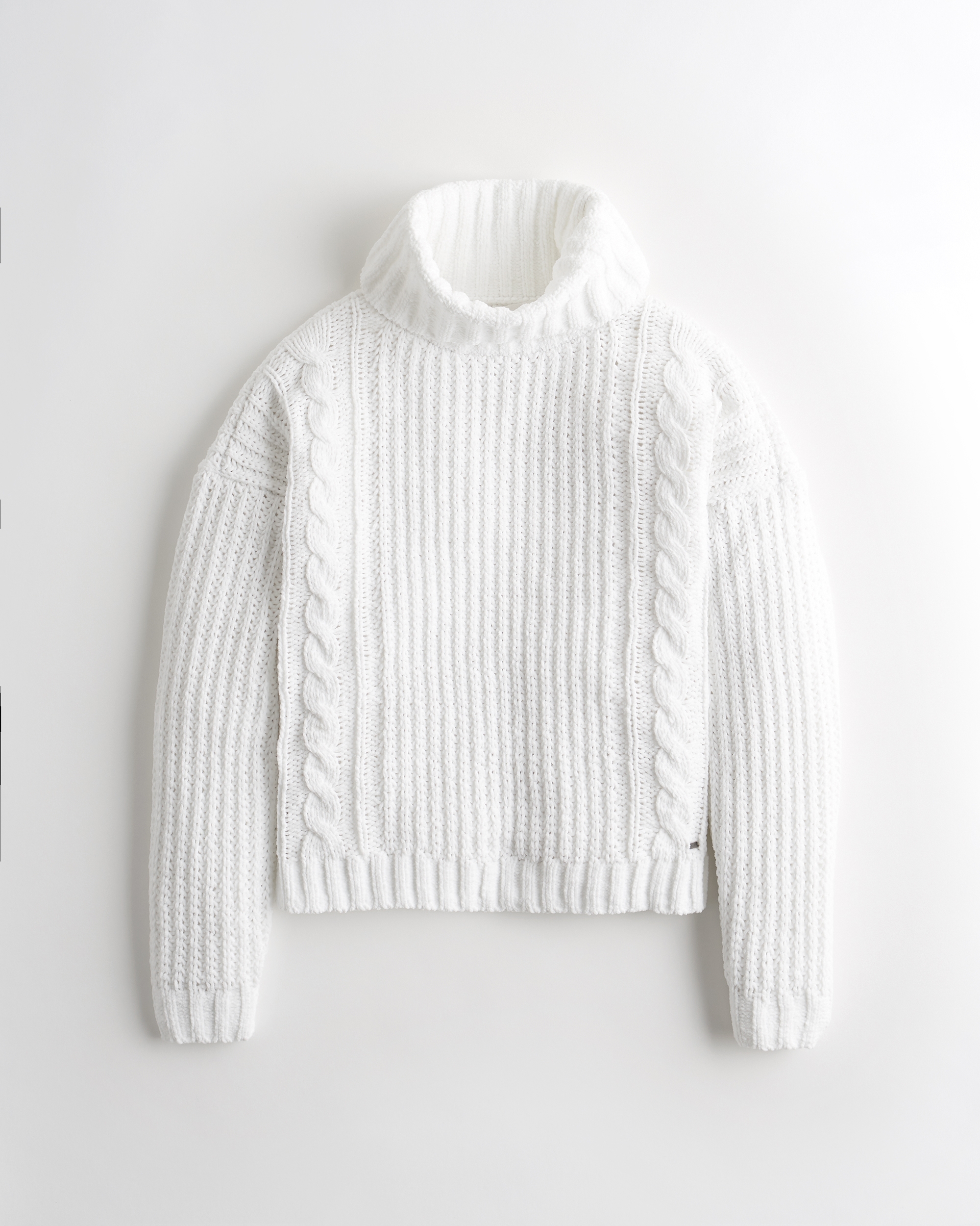 hollister turtleneck sweater