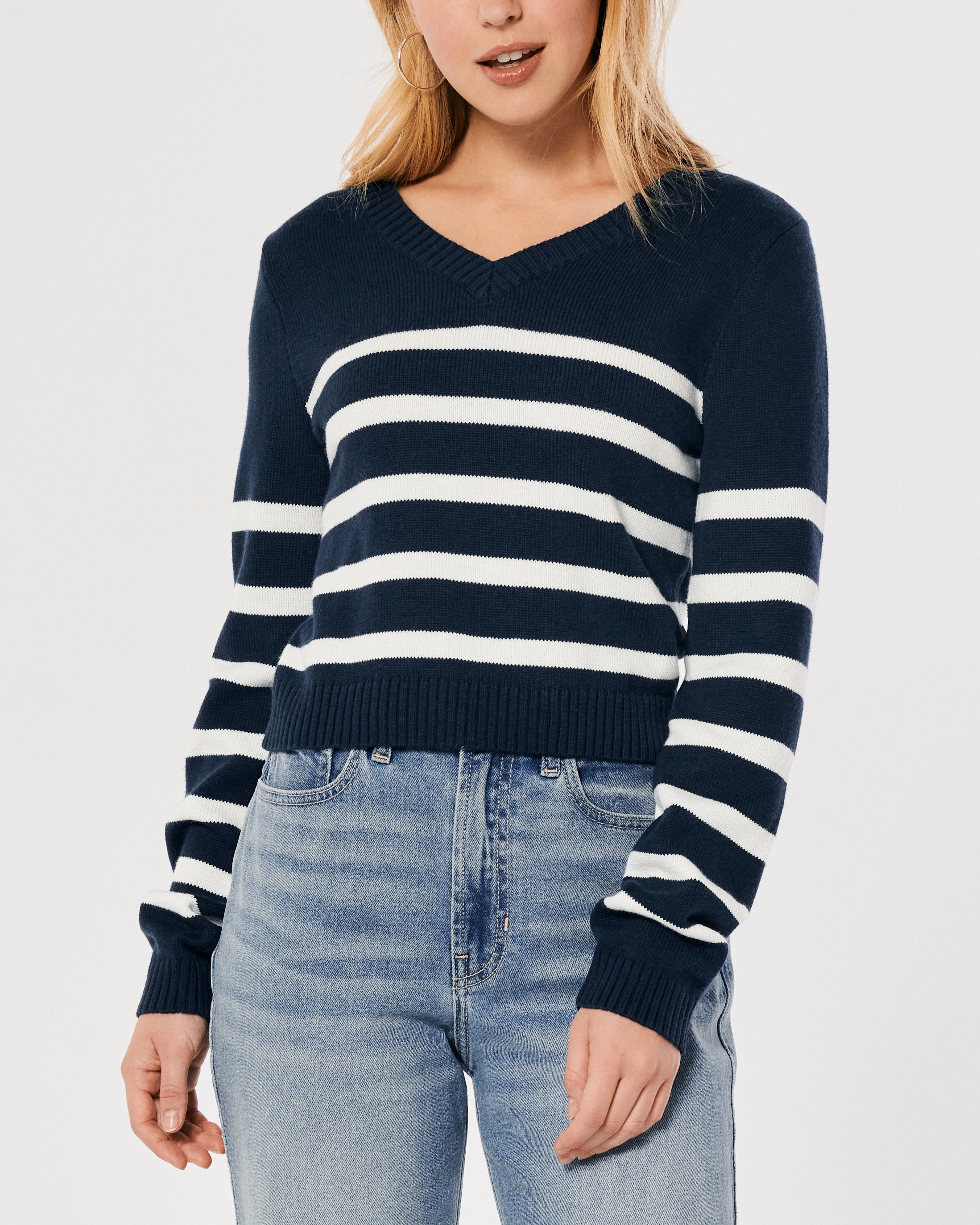 Hollister v best sale neck jumper