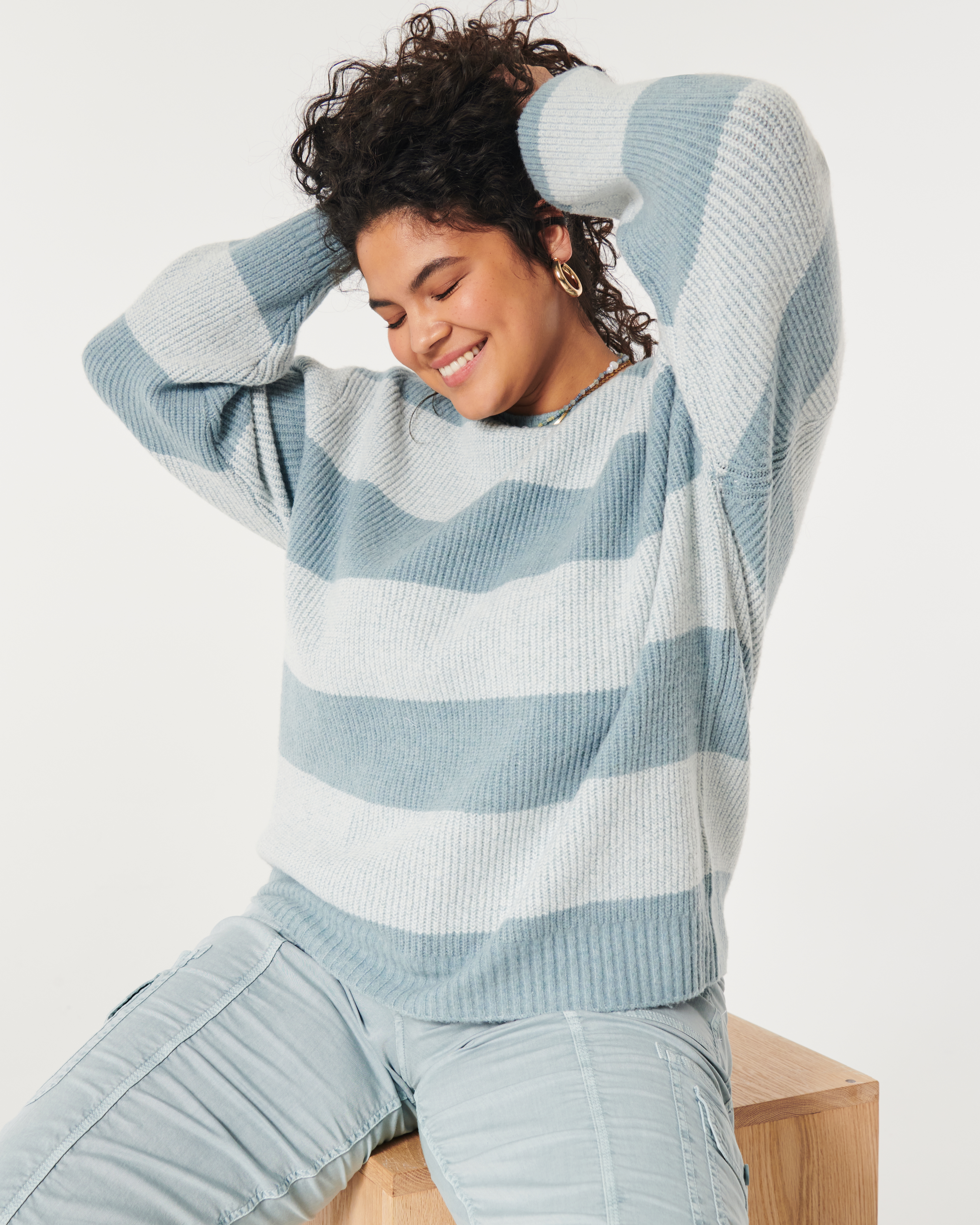 Big comfy women's sales sweaters