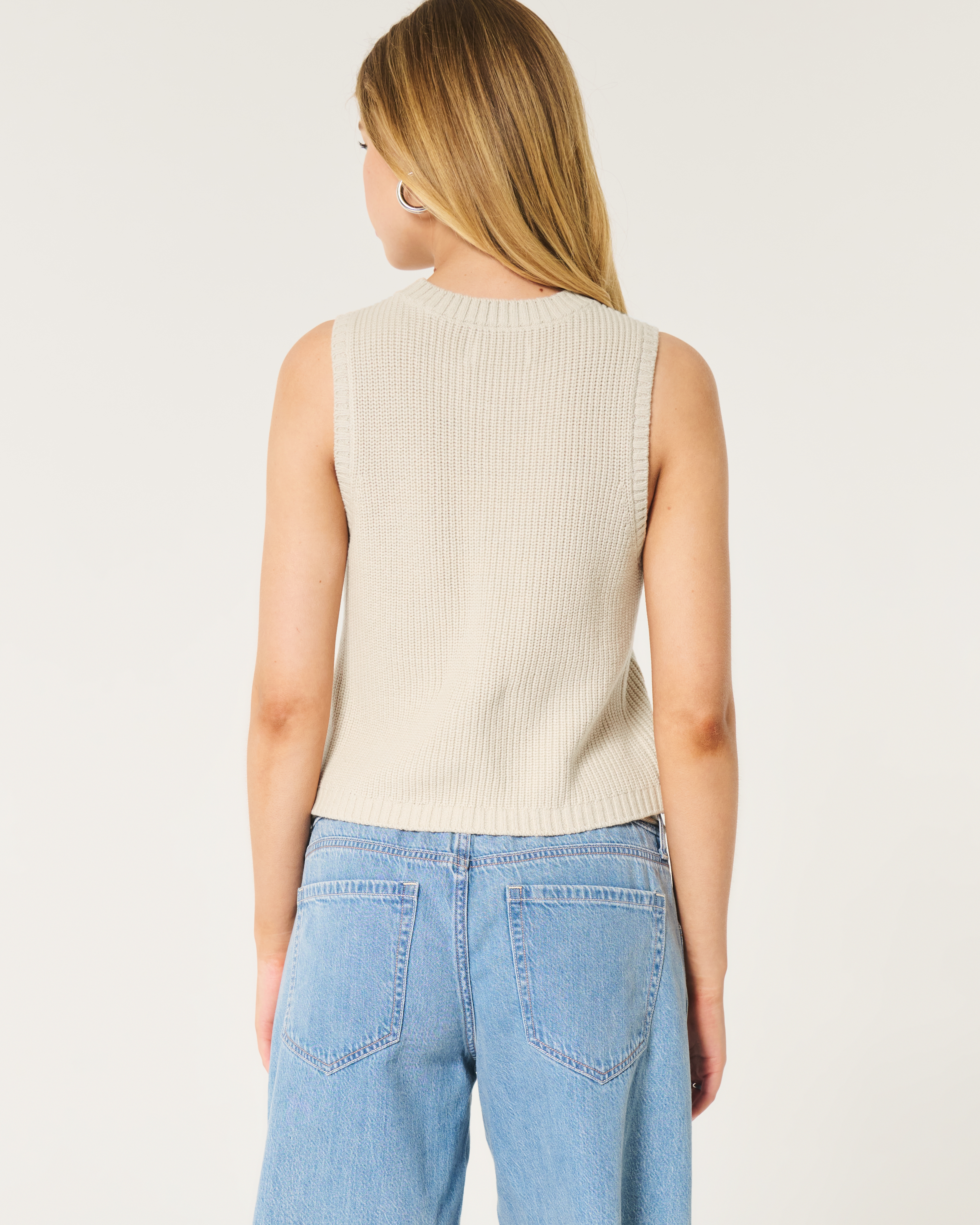 Cable-Knit Crew Sweater Vest