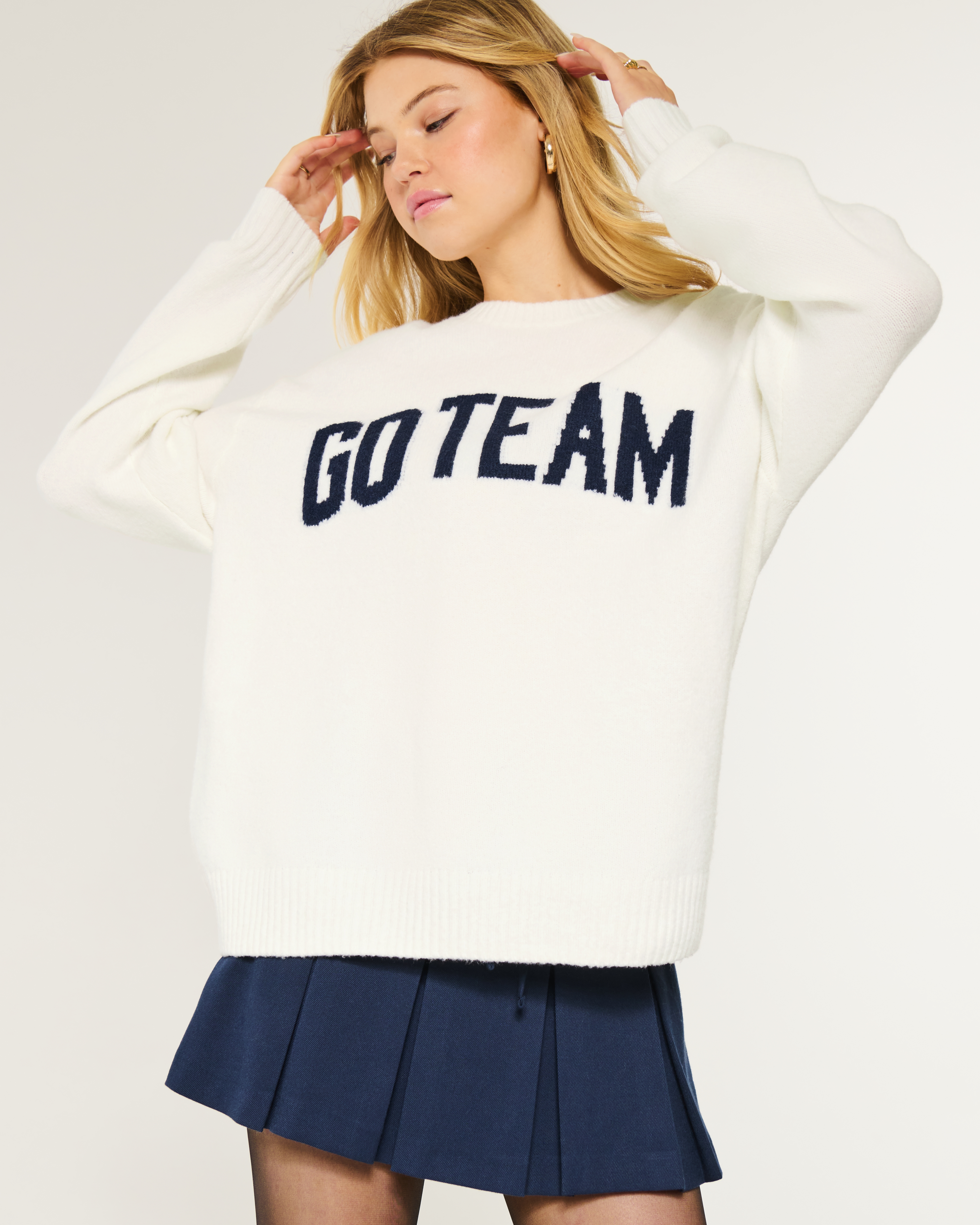 Hollister Comfy Cloud Oversized Go Team Graphic Sweater