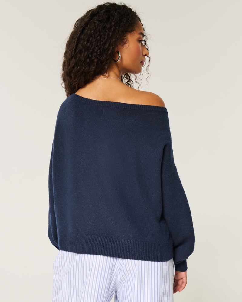 Hollister Comfy Cloud Easy Off-the-Shoulder Puppy Graphic Sweater