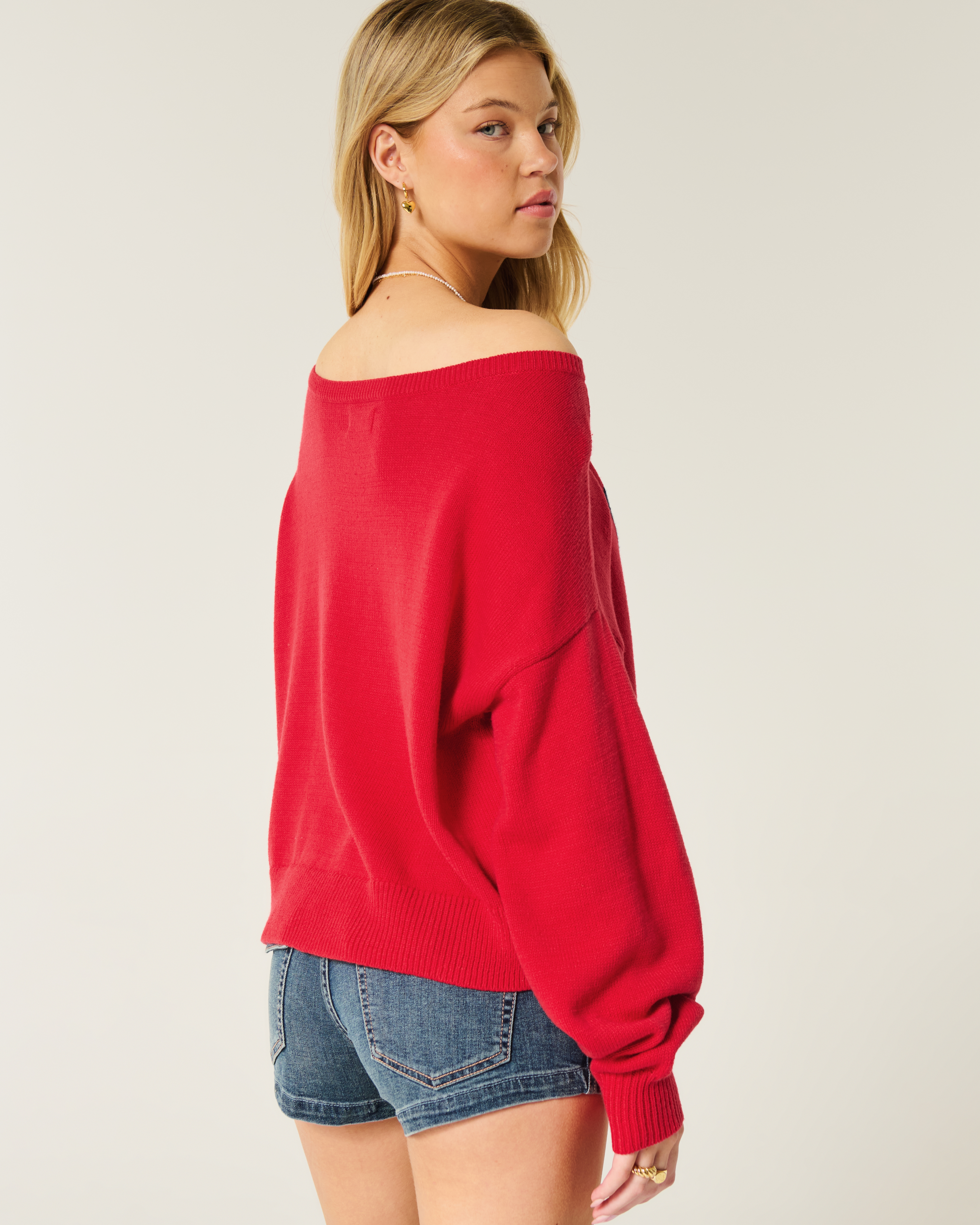 Easy Off-the-Shoulder Heart Flag Graphic Sweater