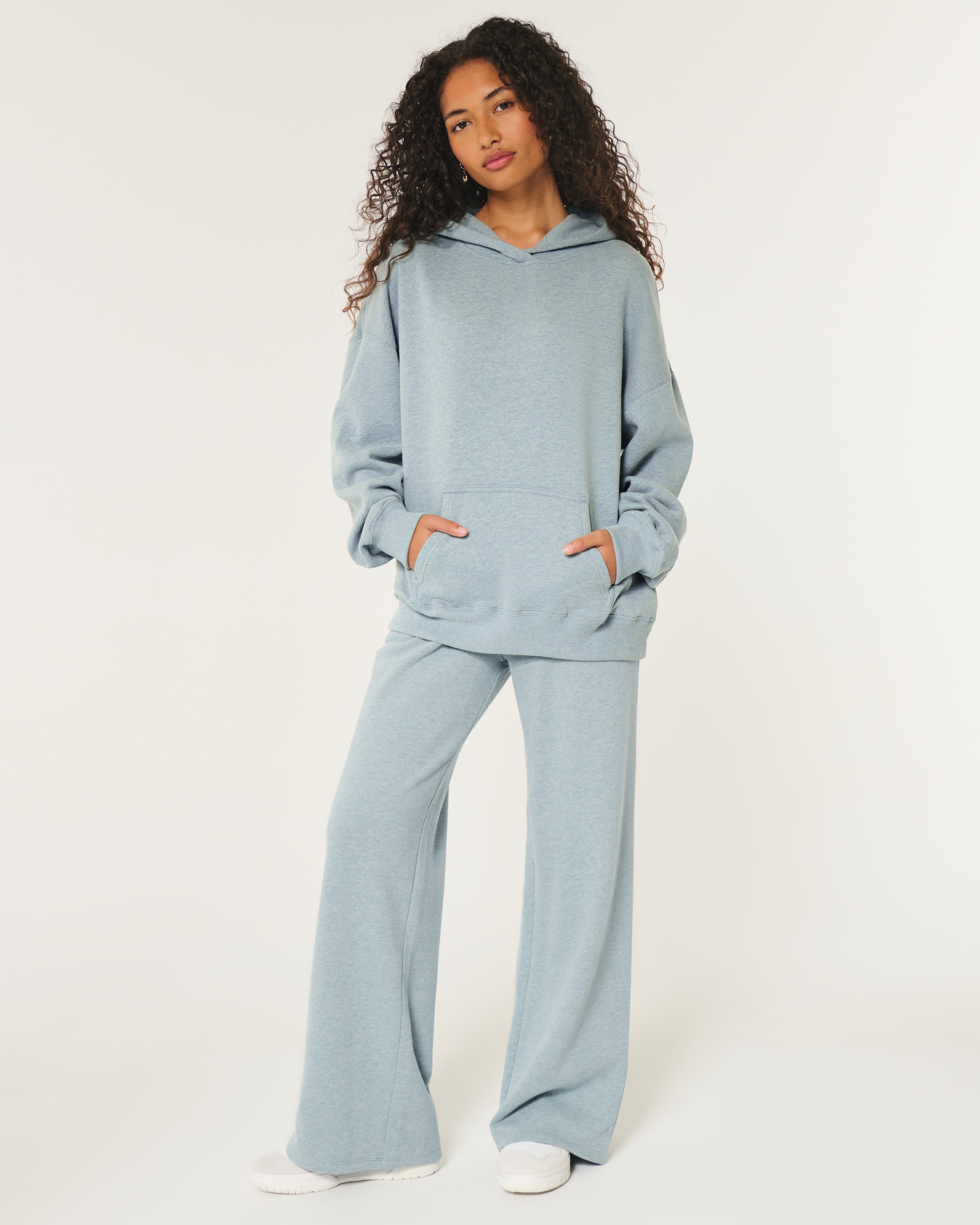 Hollister sweatpants girl best sale