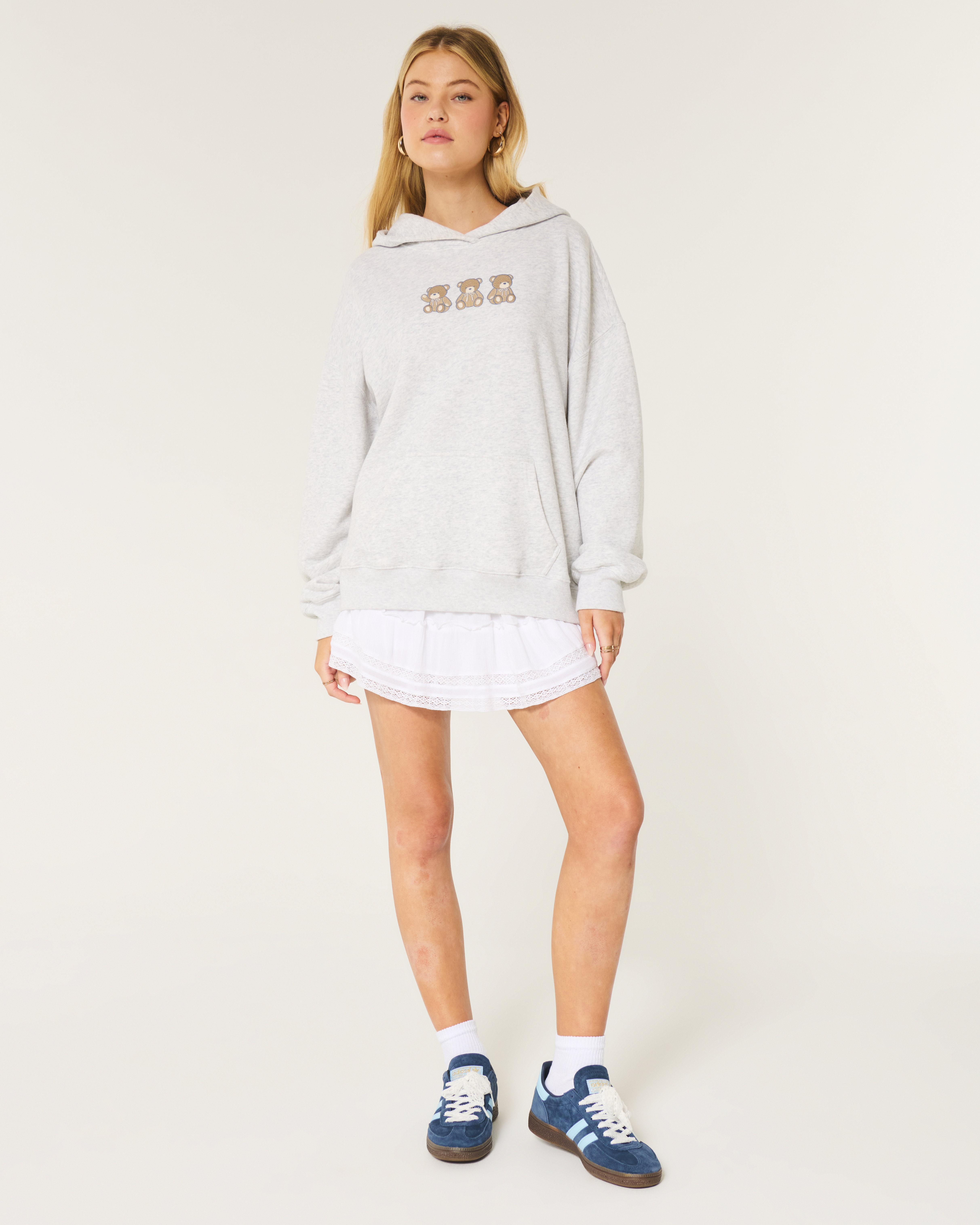 Hollister oversized sweatshirt hotsell
