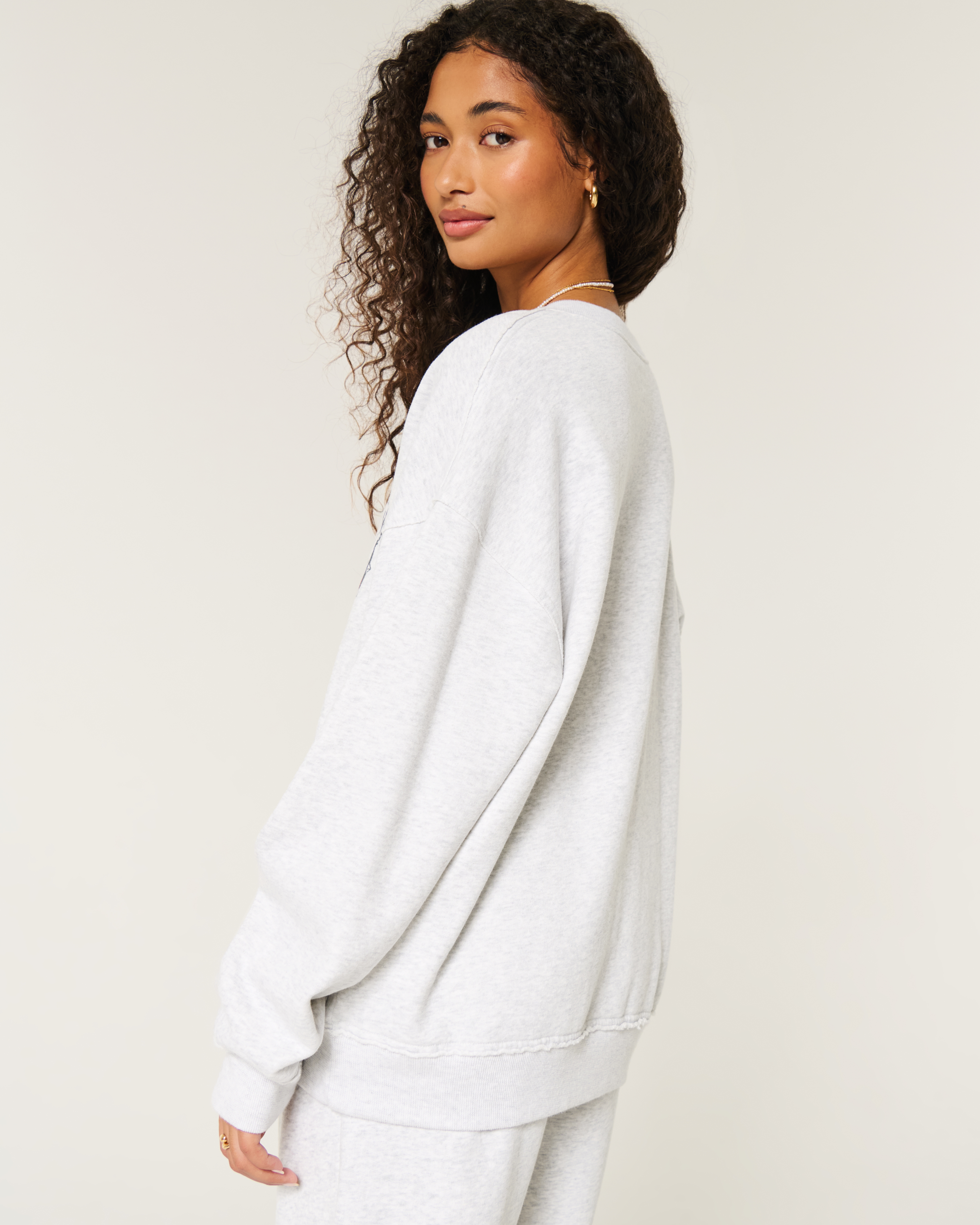 Women's Oversized New York Graphic Notch-Neck Sweatshirt