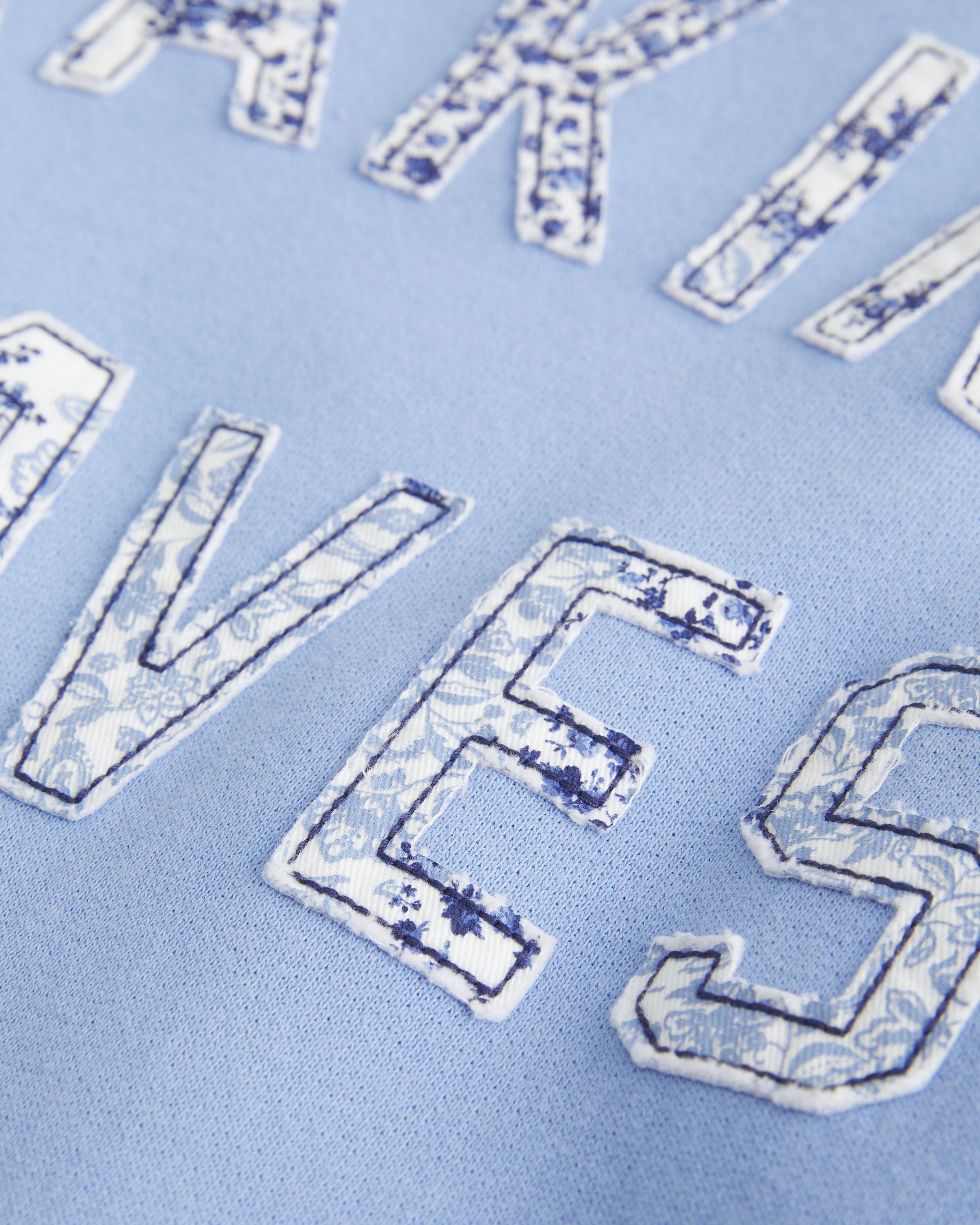 Easy Off-the-Shoulder Making Waves Graphic Crew Sweatshirt