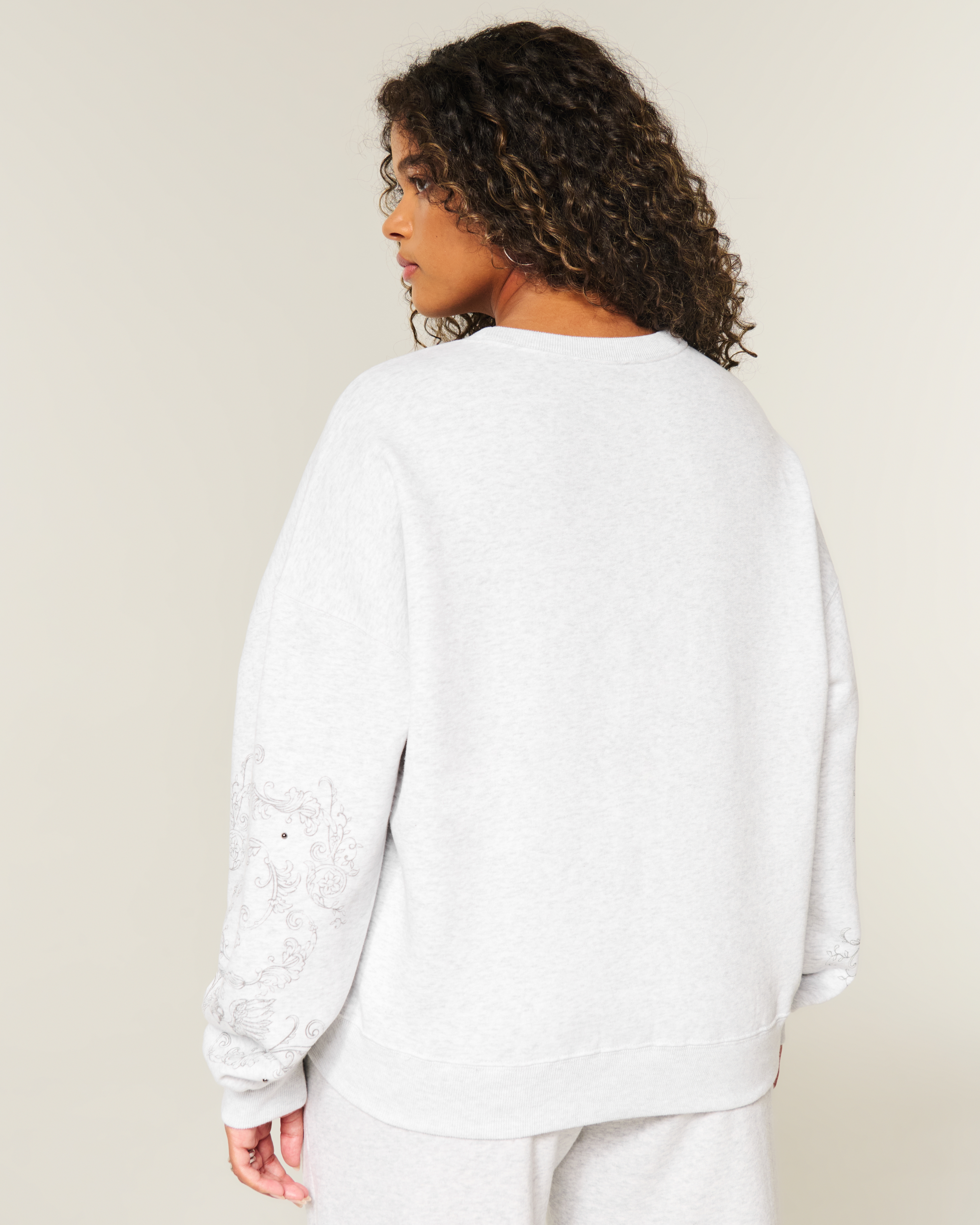 Easy Studded Graphic Crew Sweatshirt