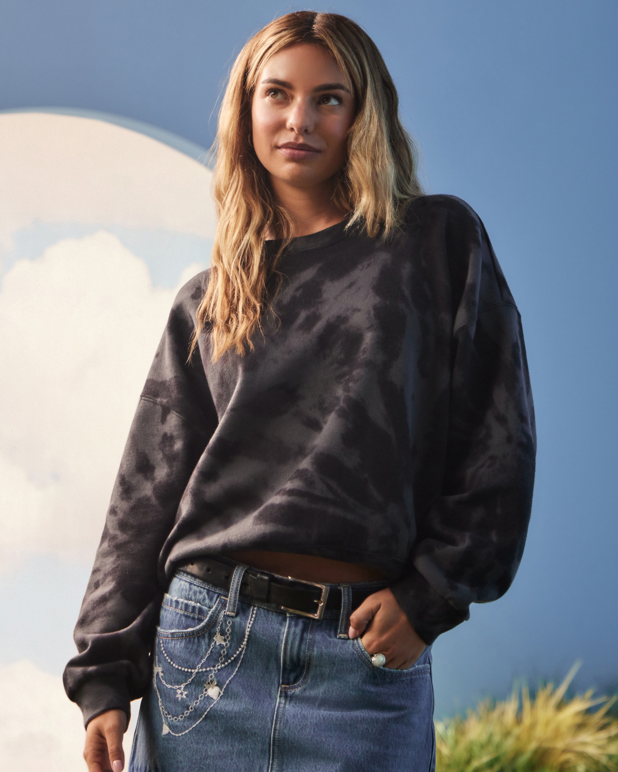 Easy Tie-Dye Pattern Crew Sweatshirt