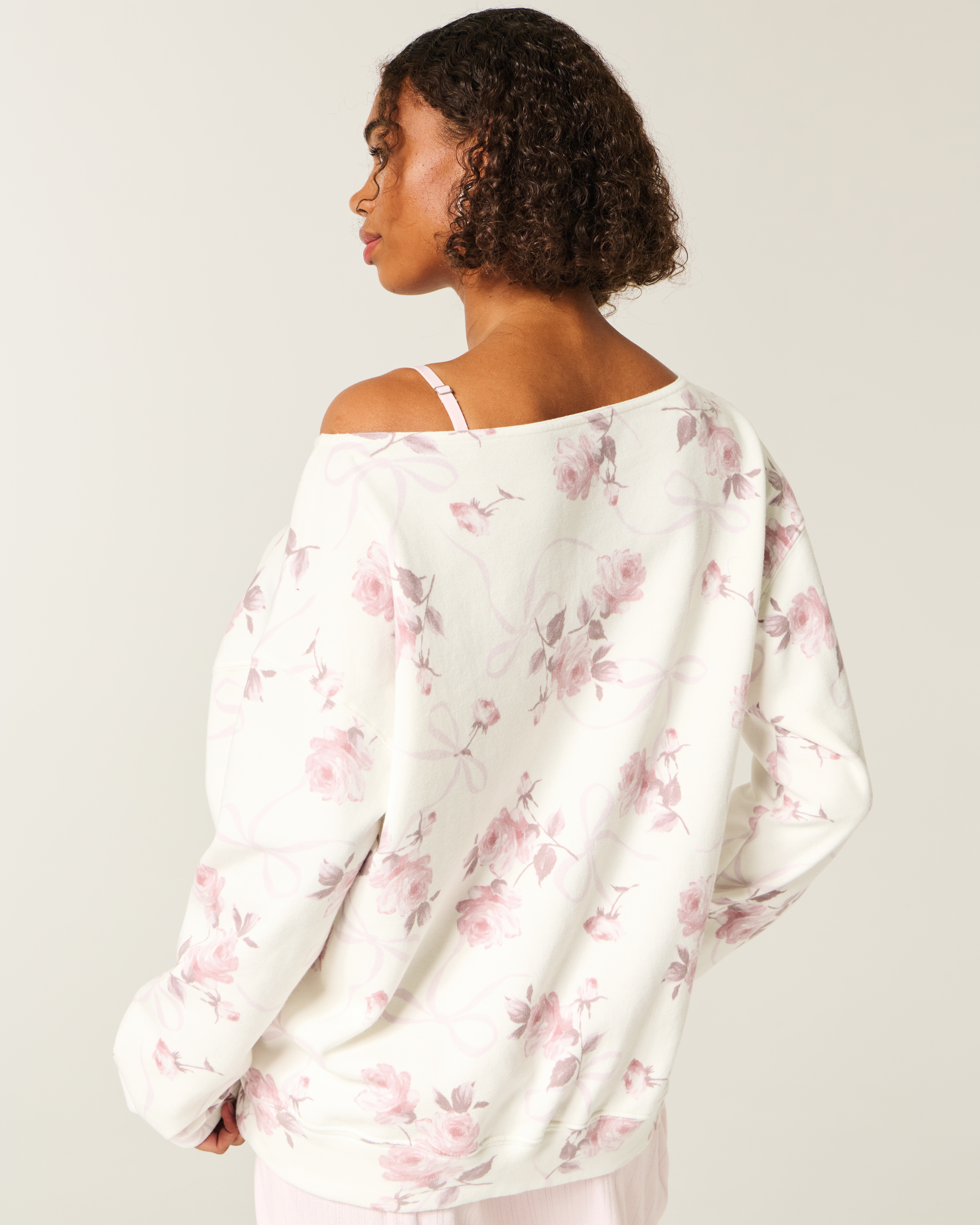 Oversized Off-the-Shoulder Floral Bow Pattern Sweatshirt