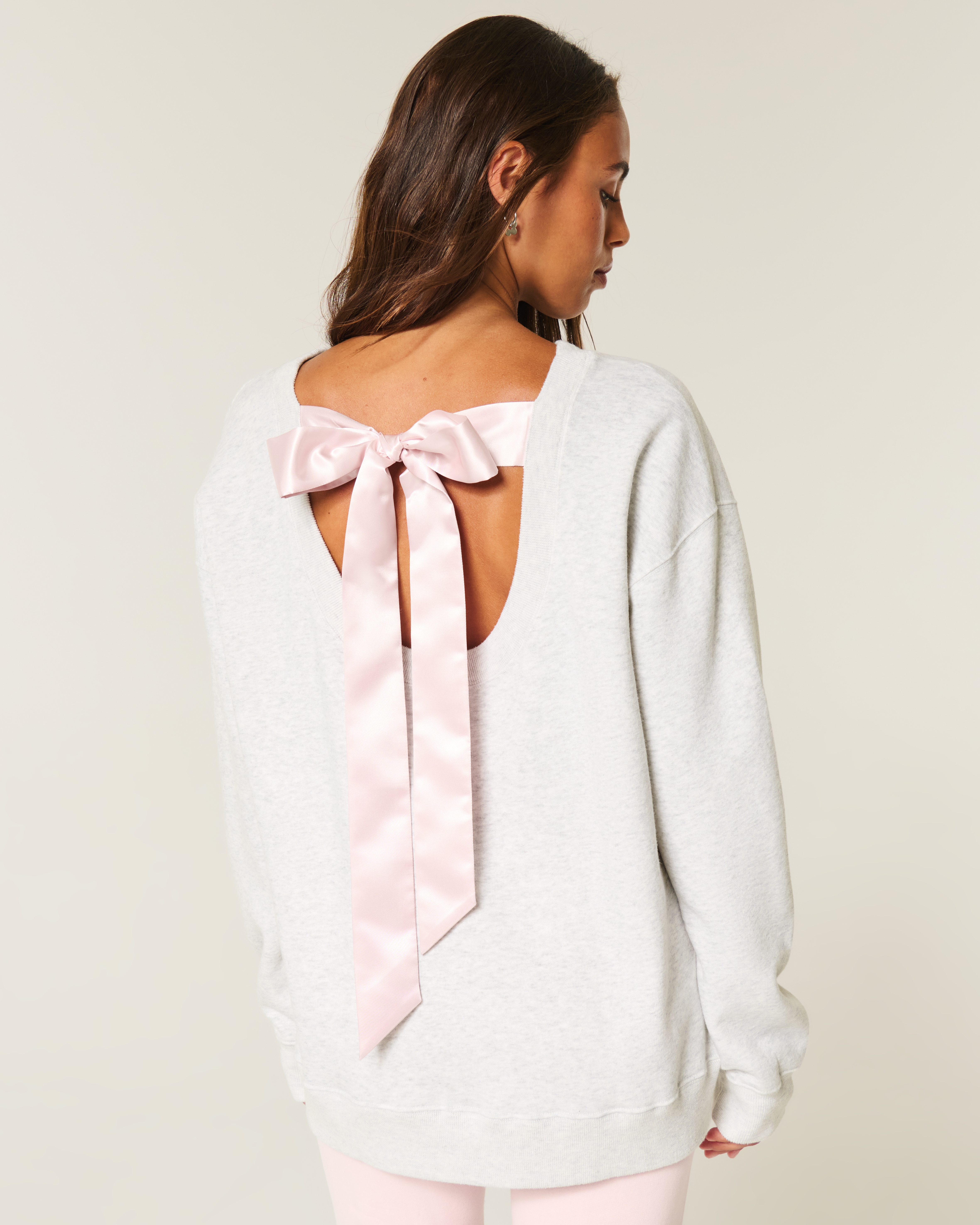 Oversized Class of '26 Back Bow Sweatshirt