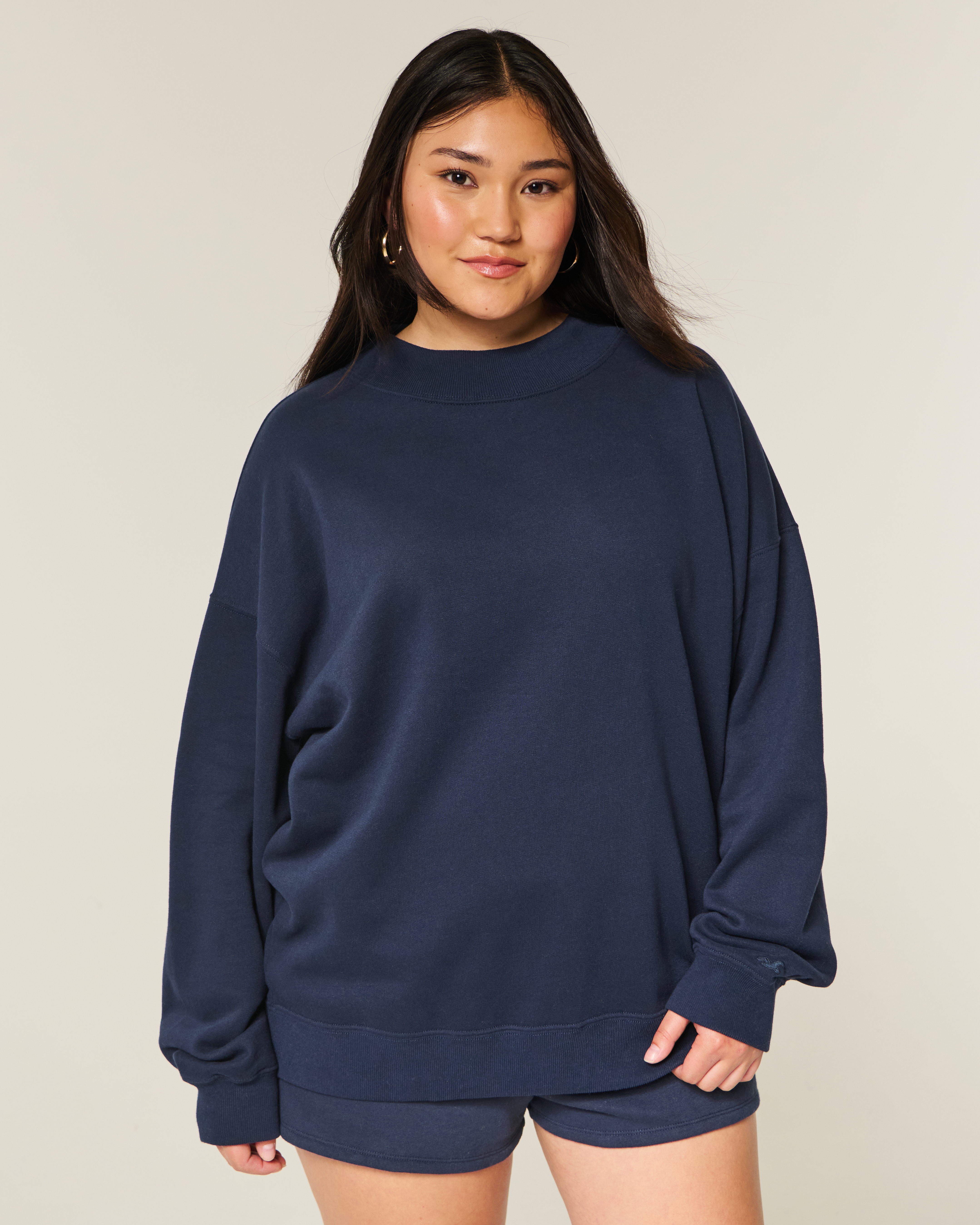 Hollister Oversized Mock-neck Sweatshirt