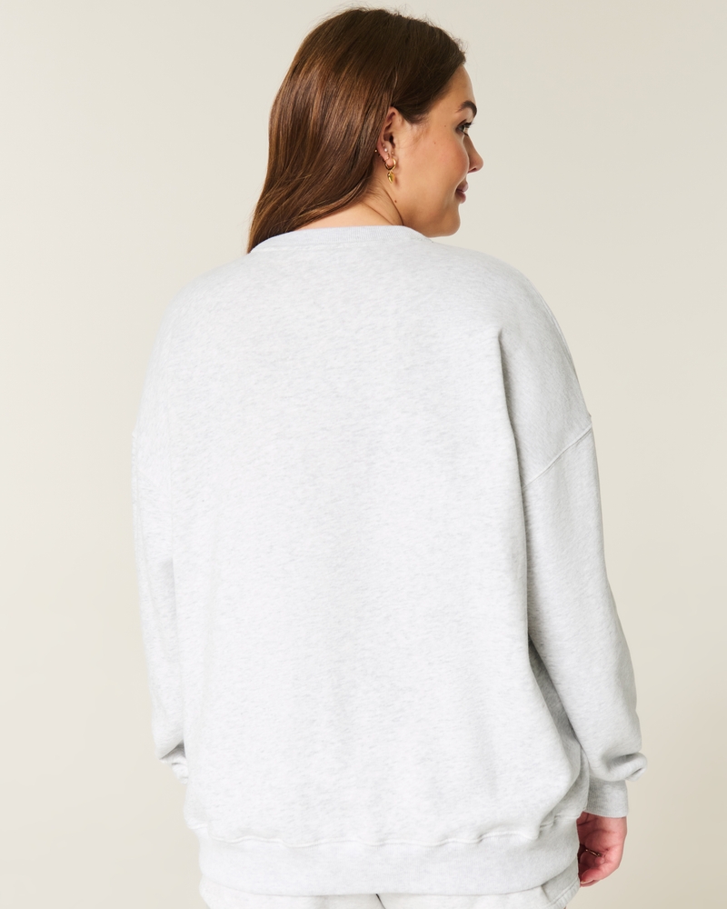 Oversized Heart Graphic Crew Sweatshirt
