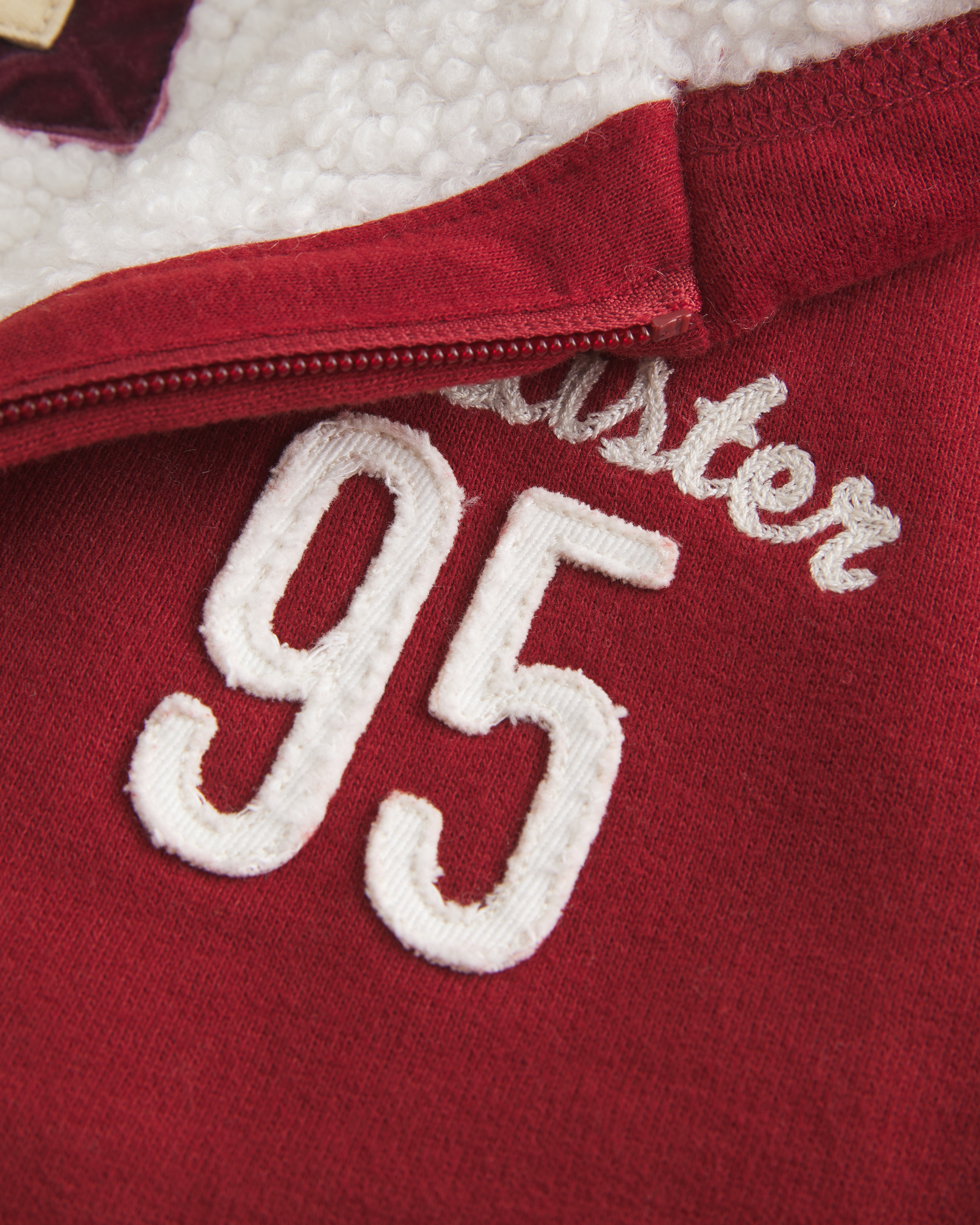 Hollister Holiday Vault Release Sherpa-lined Zip-up Logo Graphic Hoodie