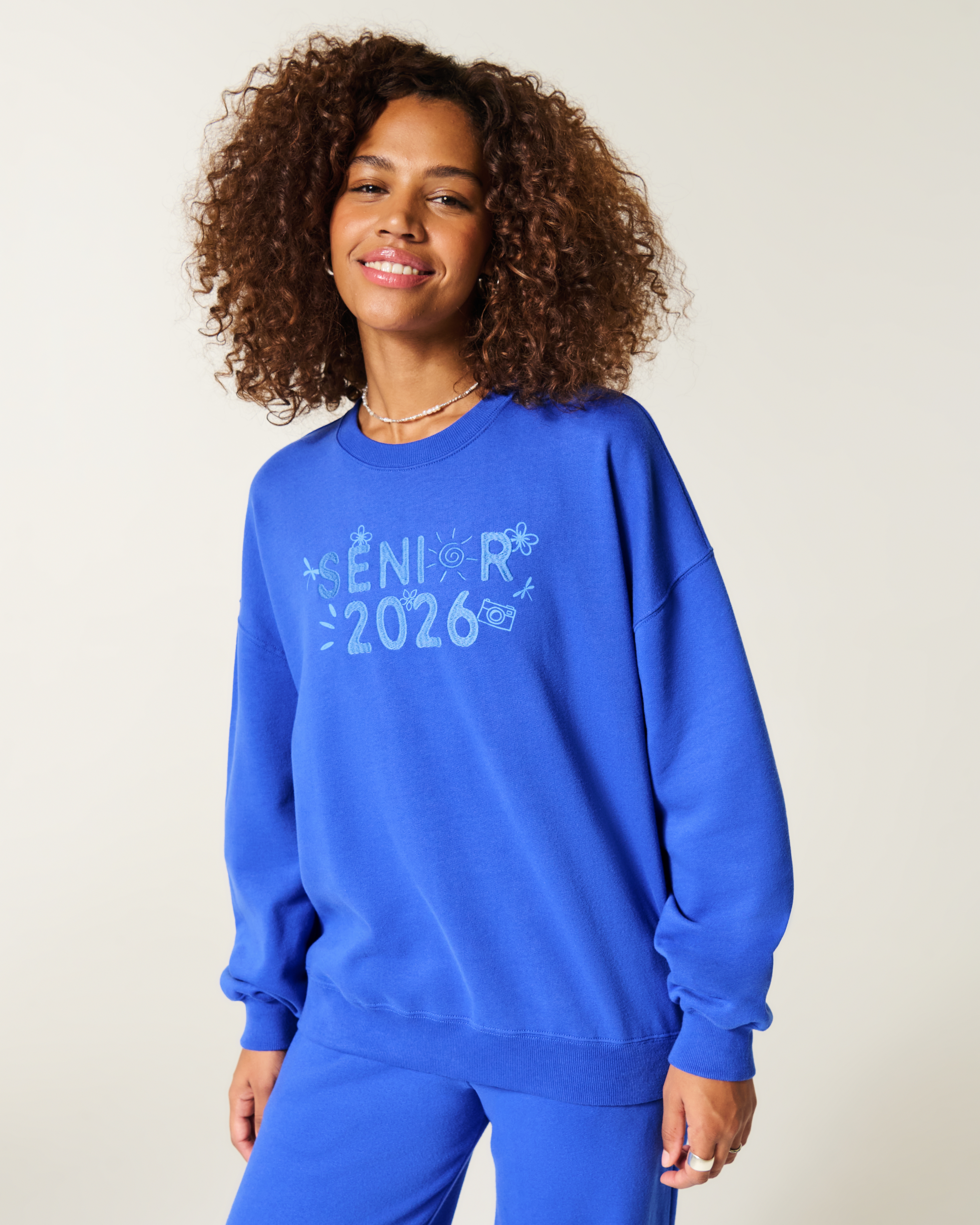Hollister Feel Good Oversized Senior Graphic Crew Sweatshirt