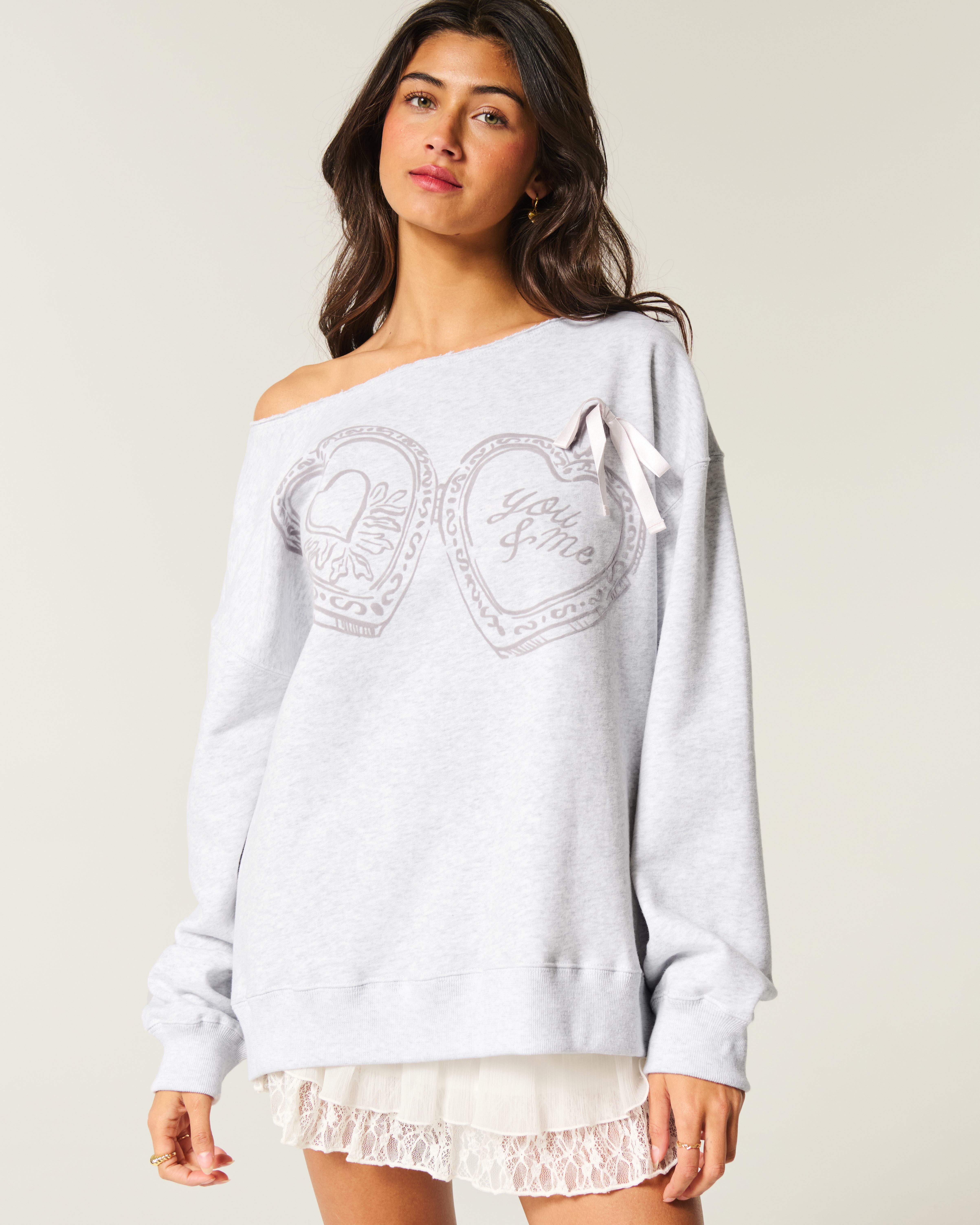 【GRAVER】24FW★ Dot Silhouette Heart Sweatshirt Designer fashion, Seoul-fully created | W Concept