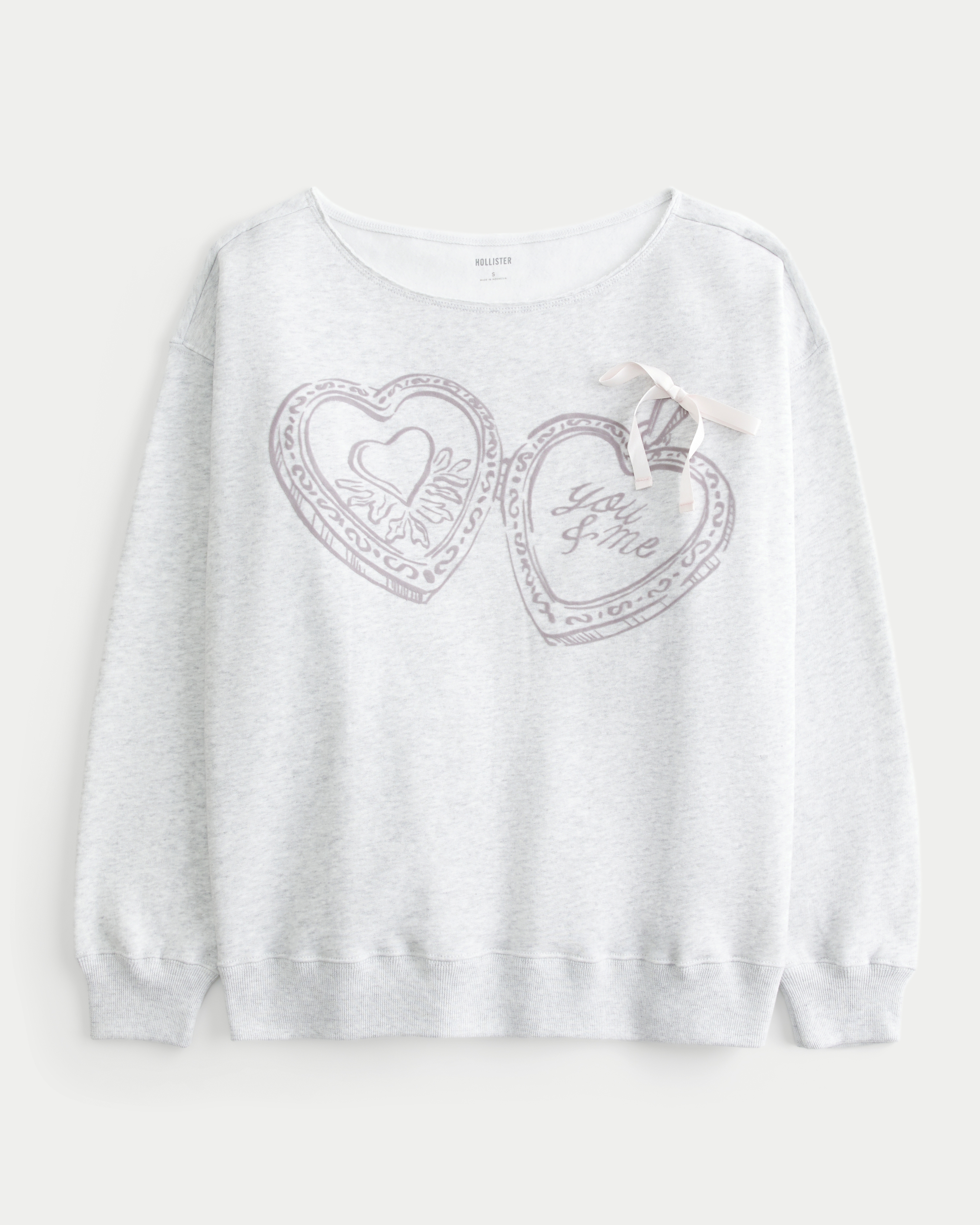 Women's Oversized Off-the-Shoulder Heart Graphic Sweatshirt