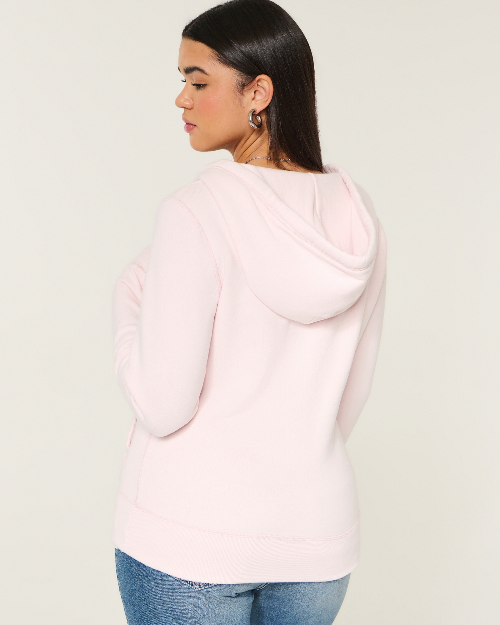 Women's V-Neck Hoodie | Women's Tops | HollisterCo.ca