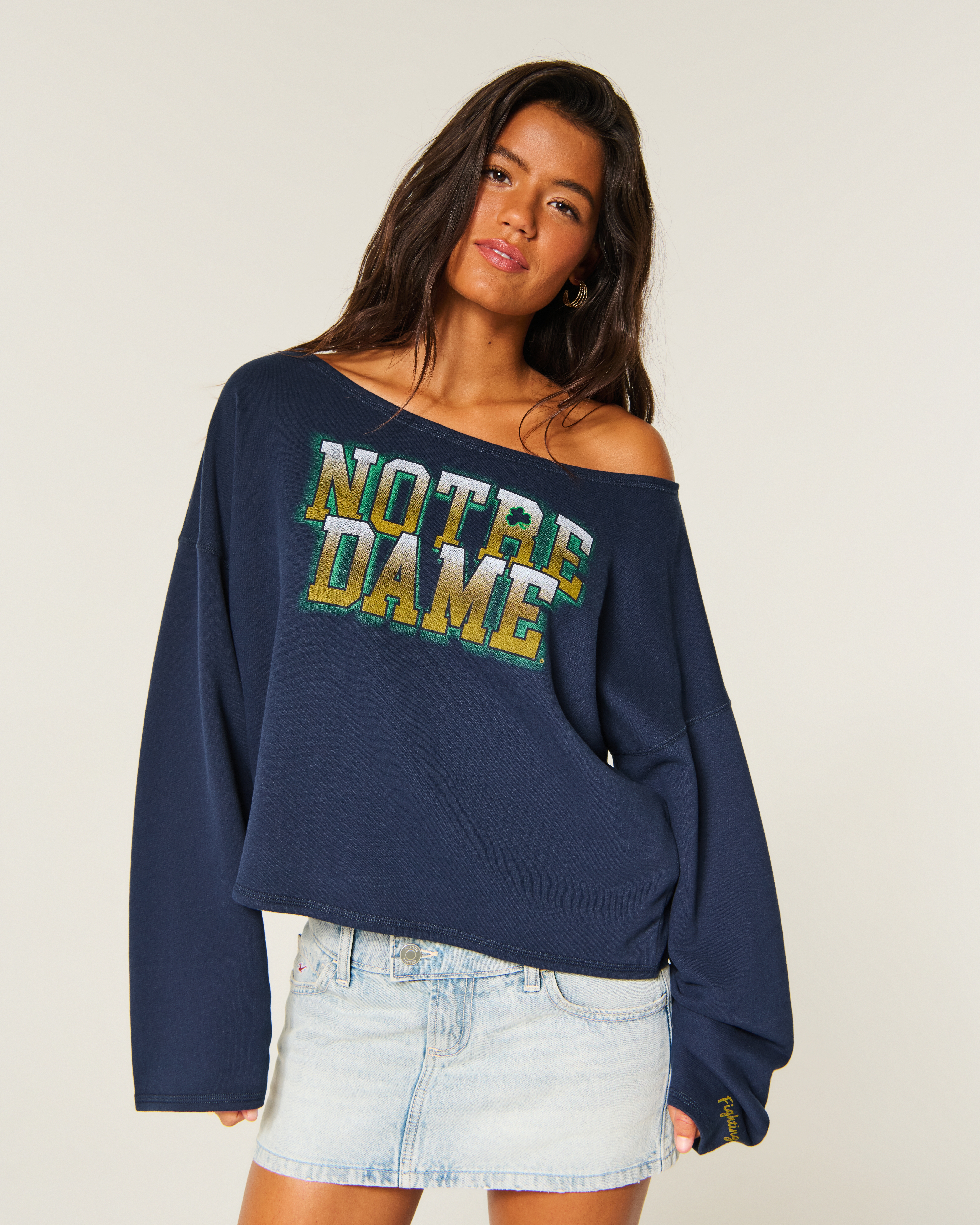 Off-the-Shoulder University of Notre Dame Fighting Irish Graphic Sweatshirt