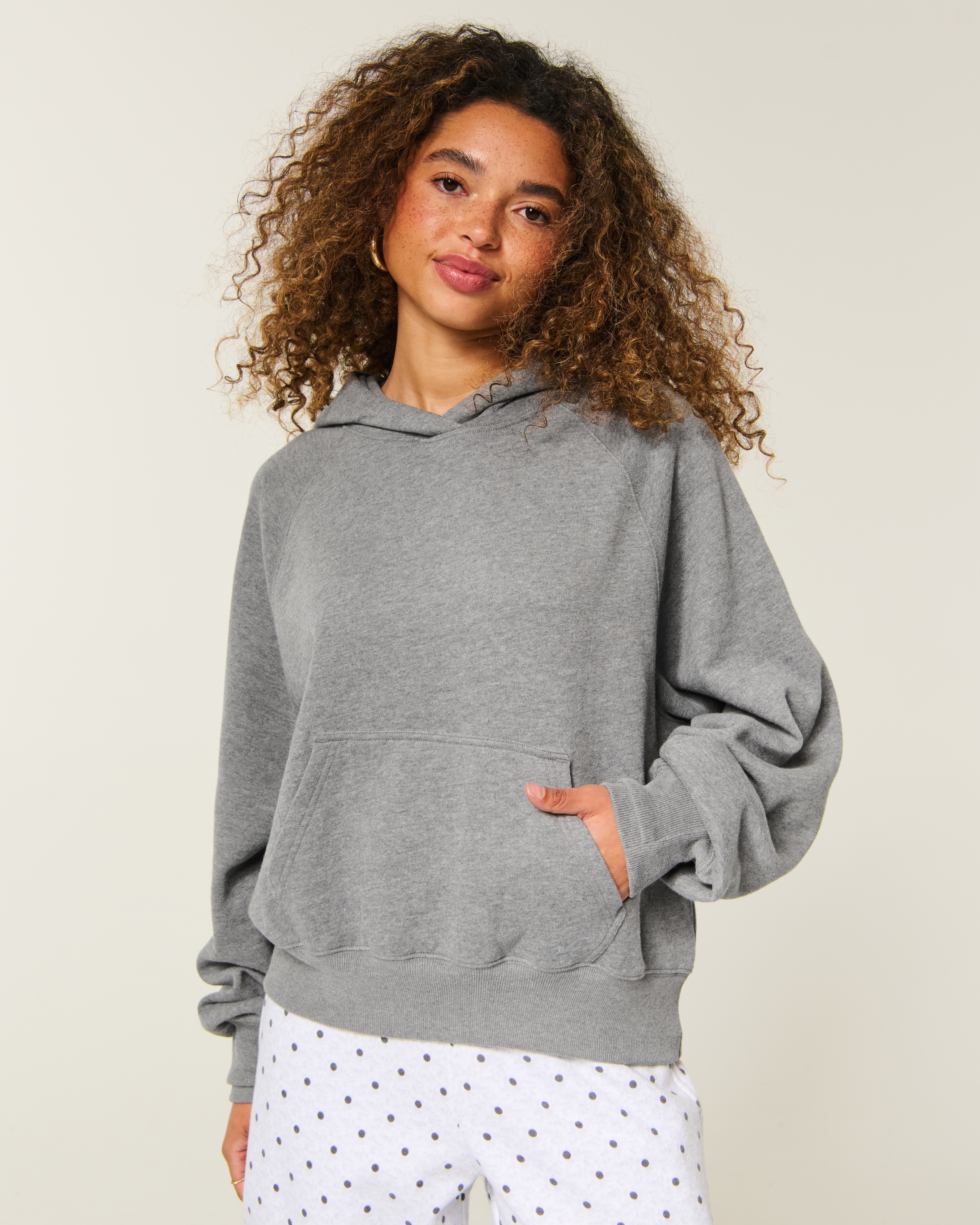 Hollister Feel Good Raglan Classic Hoodie