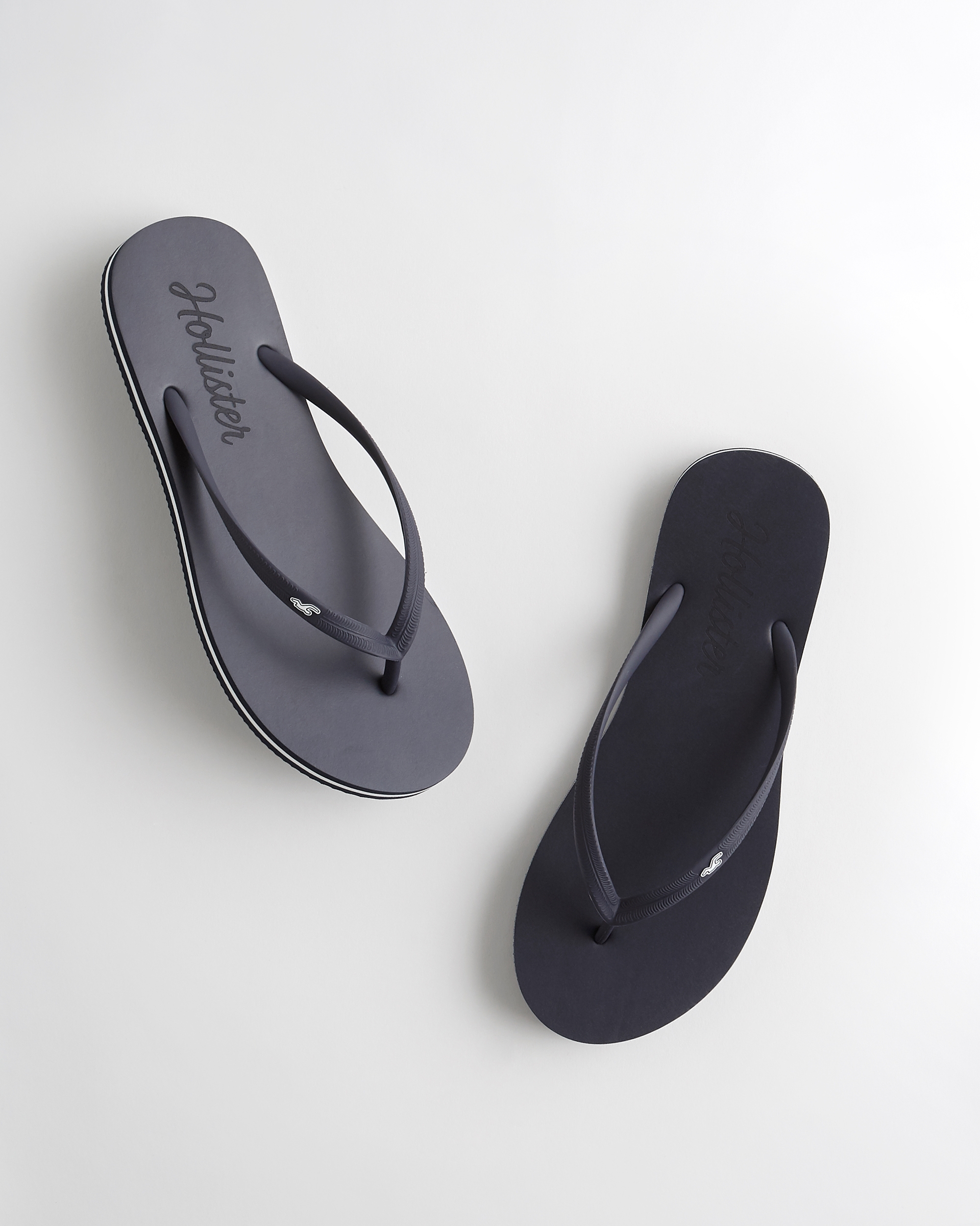 hollister slippers price