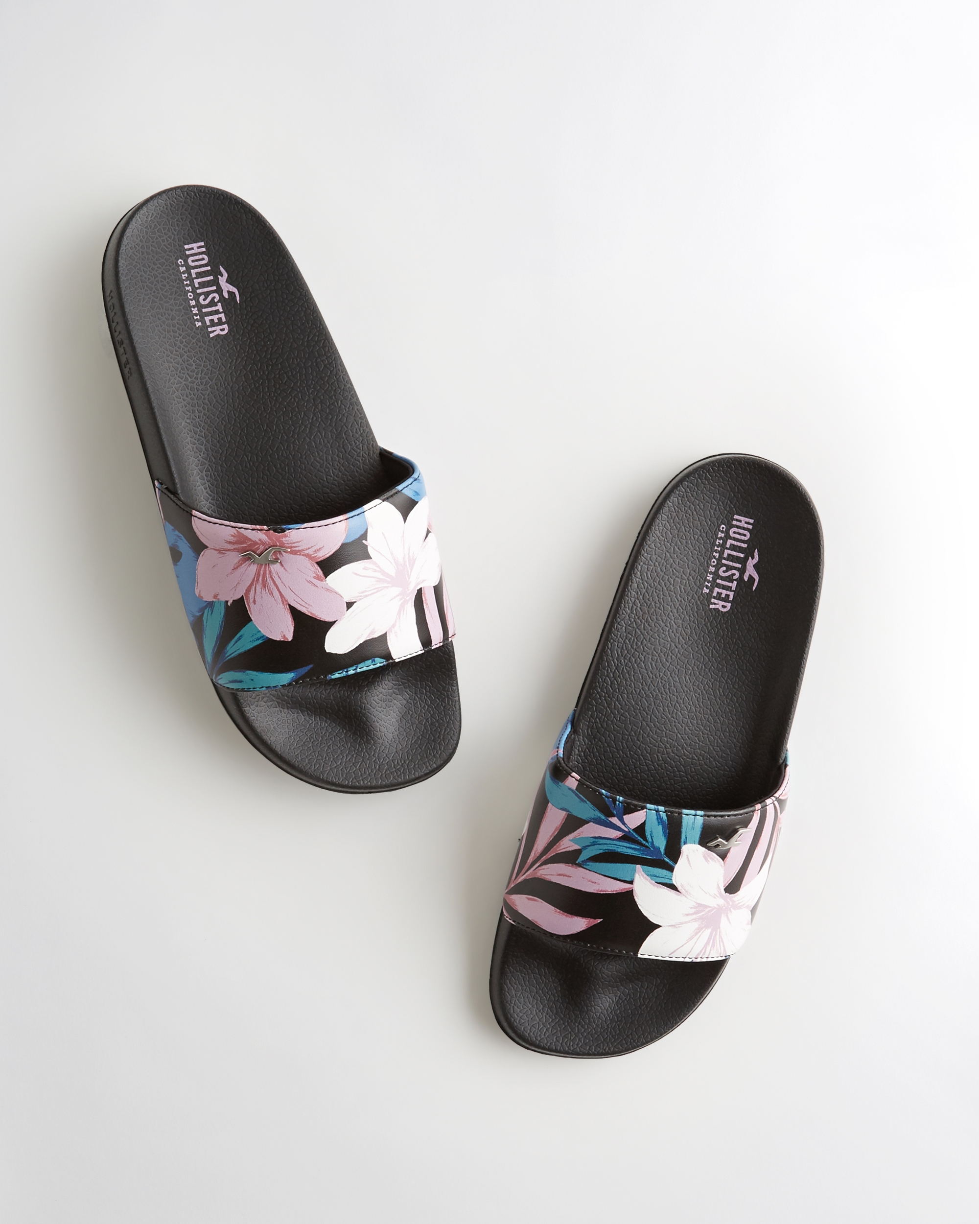 hollister sandals