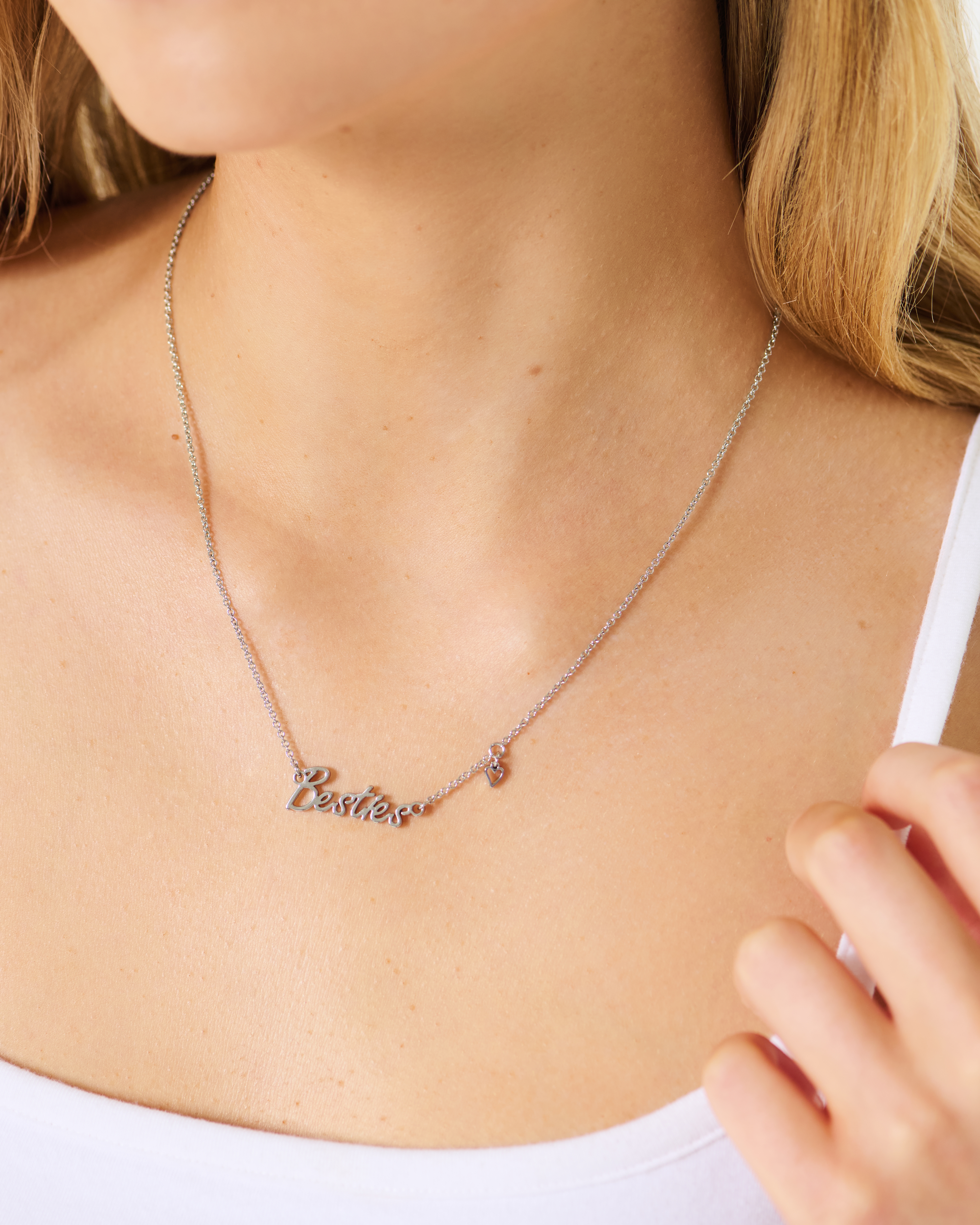 Besties Necklace 2-Pack