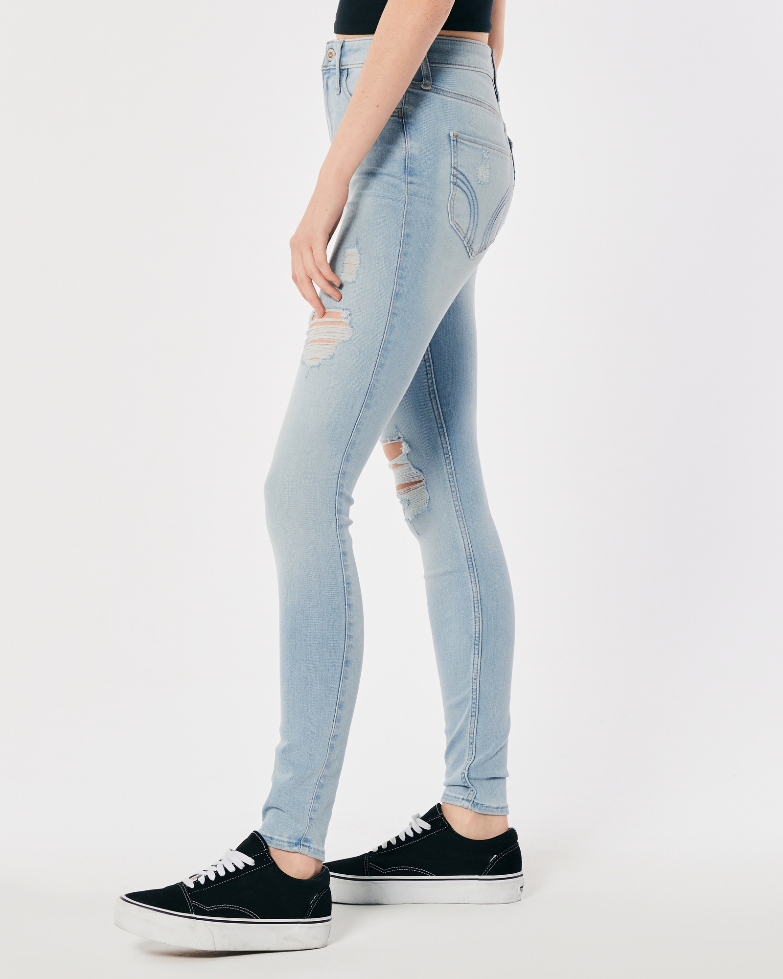 Women's Low-Rise Ripped Light Wash Super Skinny Jeans