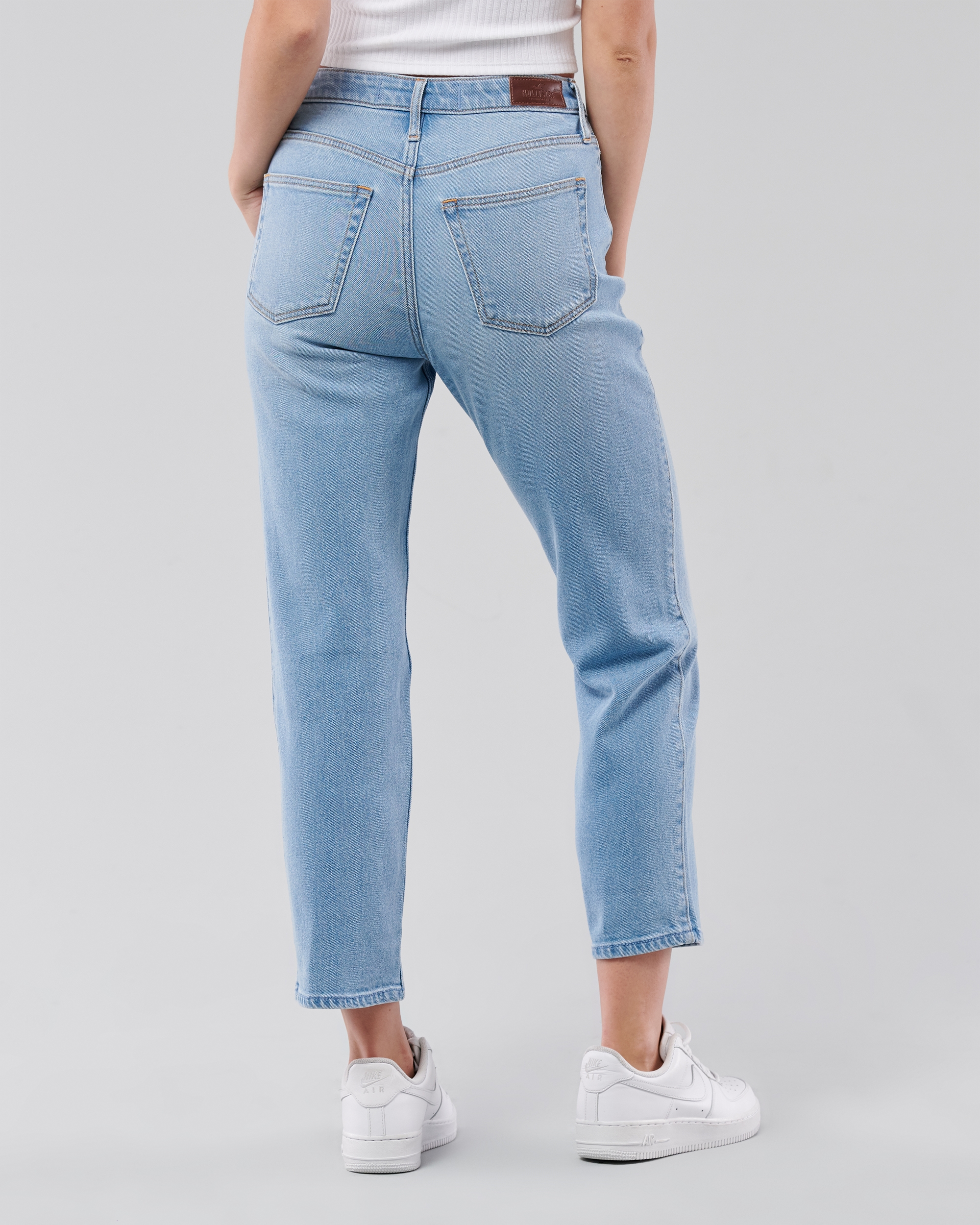 Women's Ultra High-Rise Medium Wash Vintage Ankle Straight Jeans