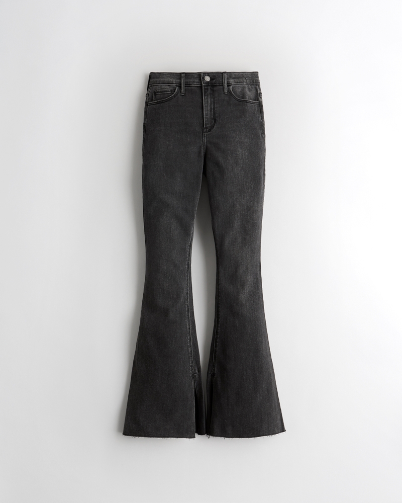 HIGH-RISE BLACK FLARE JEANS