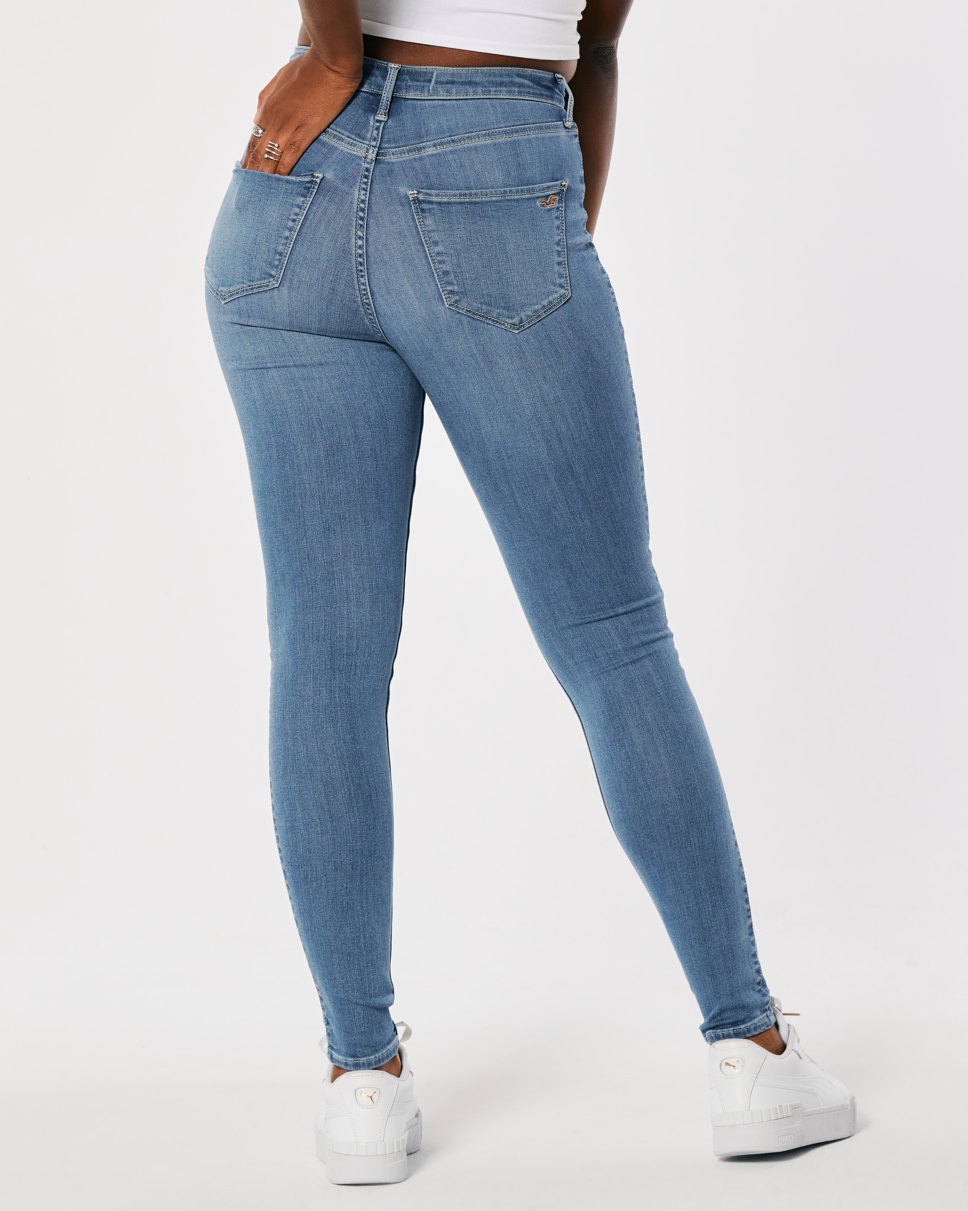 Hollister Curvy Ultra High-Rise Light Wash Jean Leggings