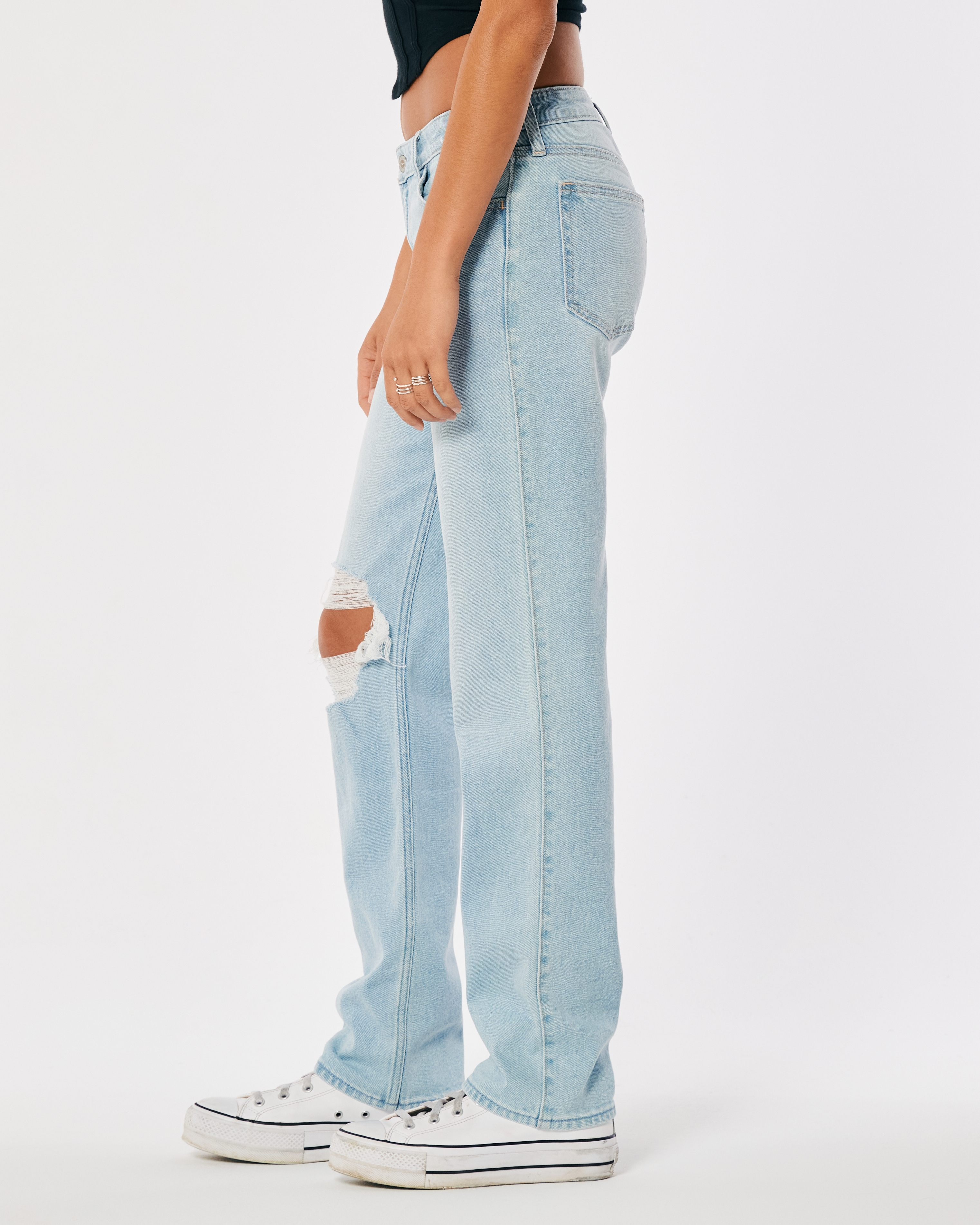 Low-Rise Ripped Light Wash 90s Straight Jeans