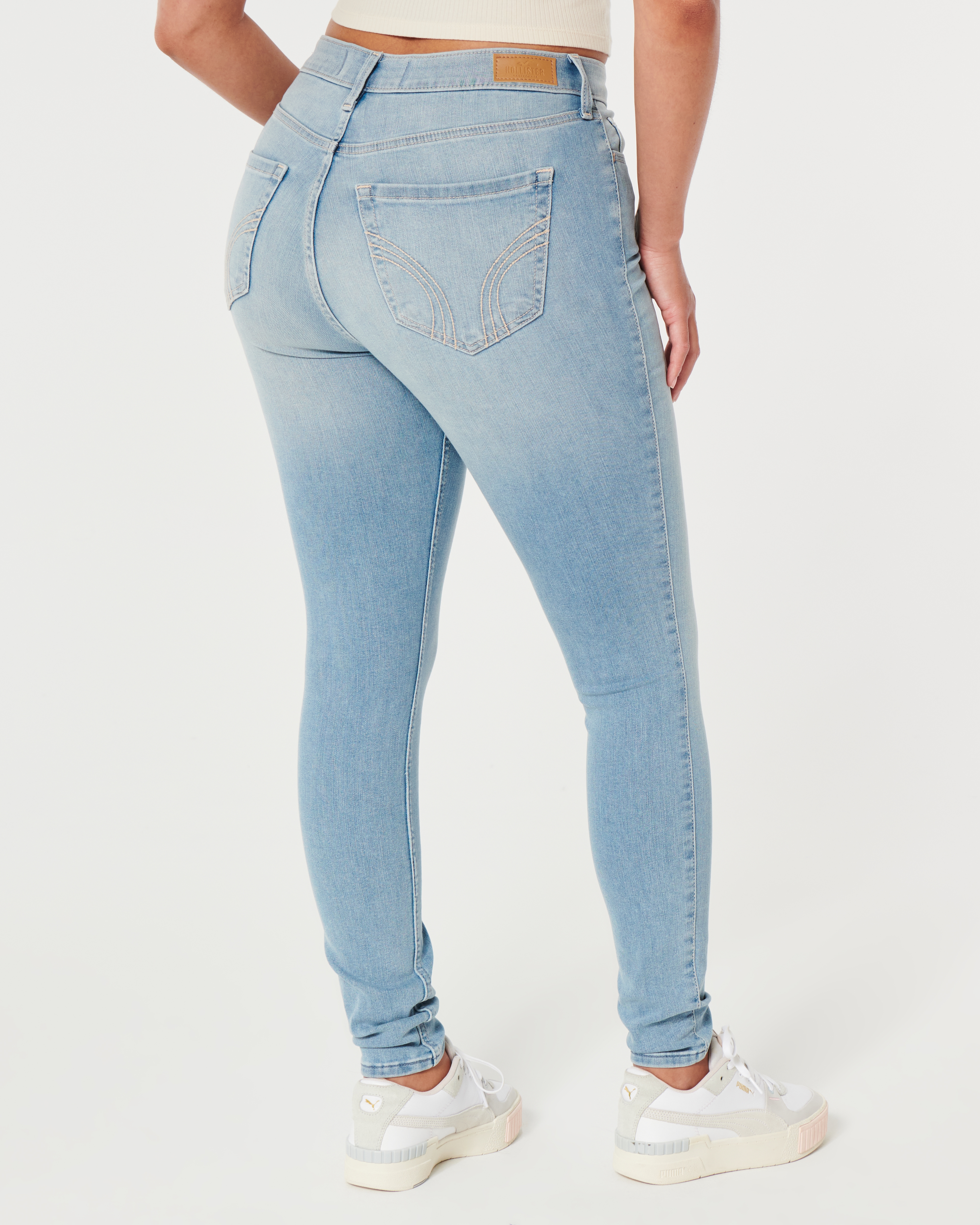 Curvy High-Rise Medium Wash Super Skinny Jeans