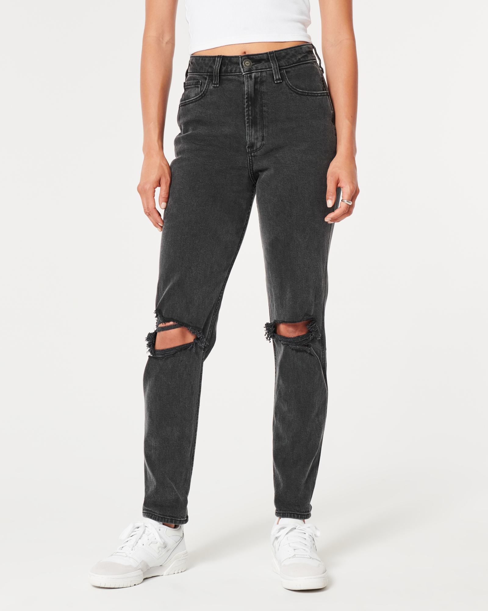 Hollister Curvy Ultra High-Rise Ripped Mom Jeans, Grunge, 0 Short