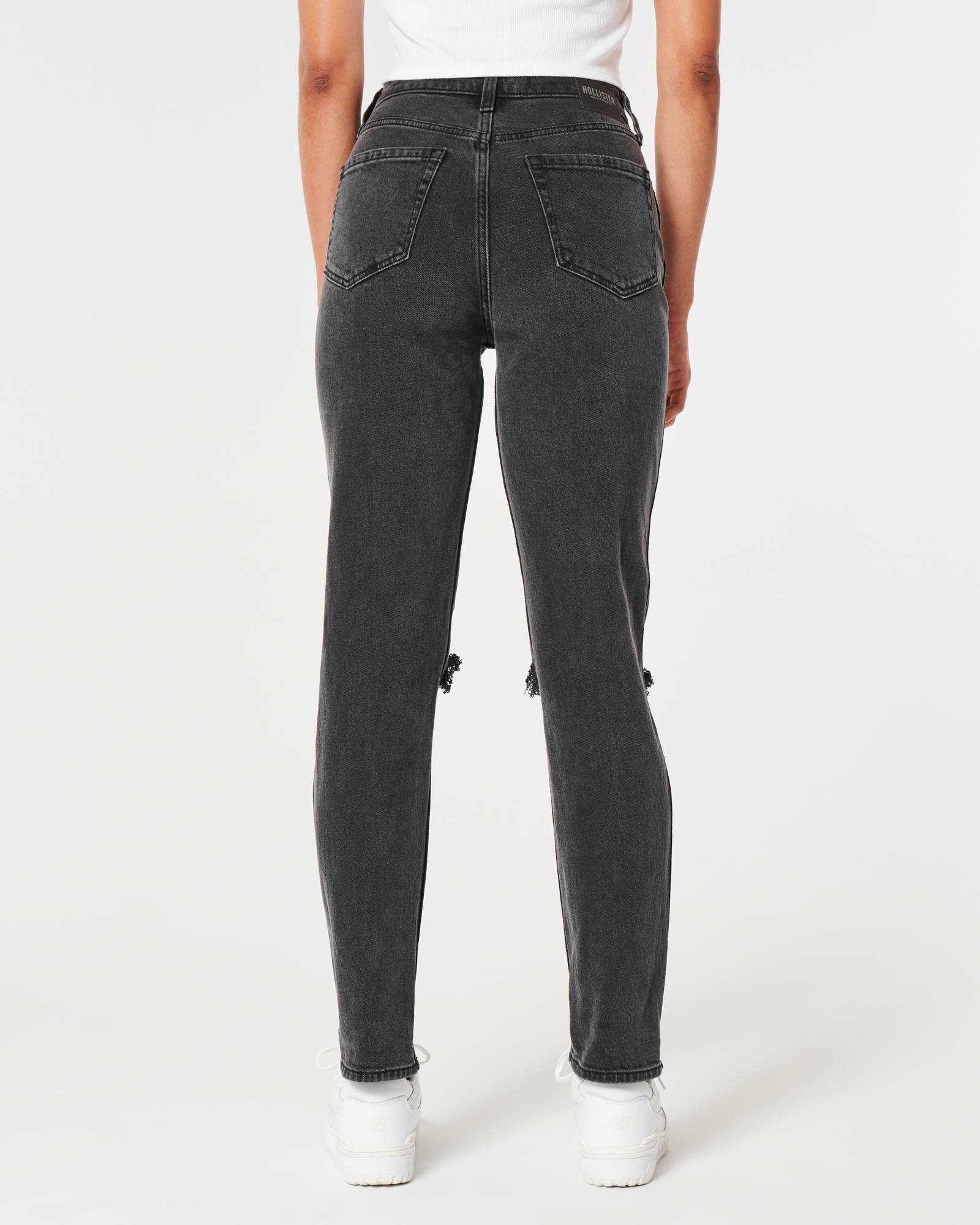 Hollister Co. MOM - Relaxed fit jeans - washed black/black denim -  Zalando.de