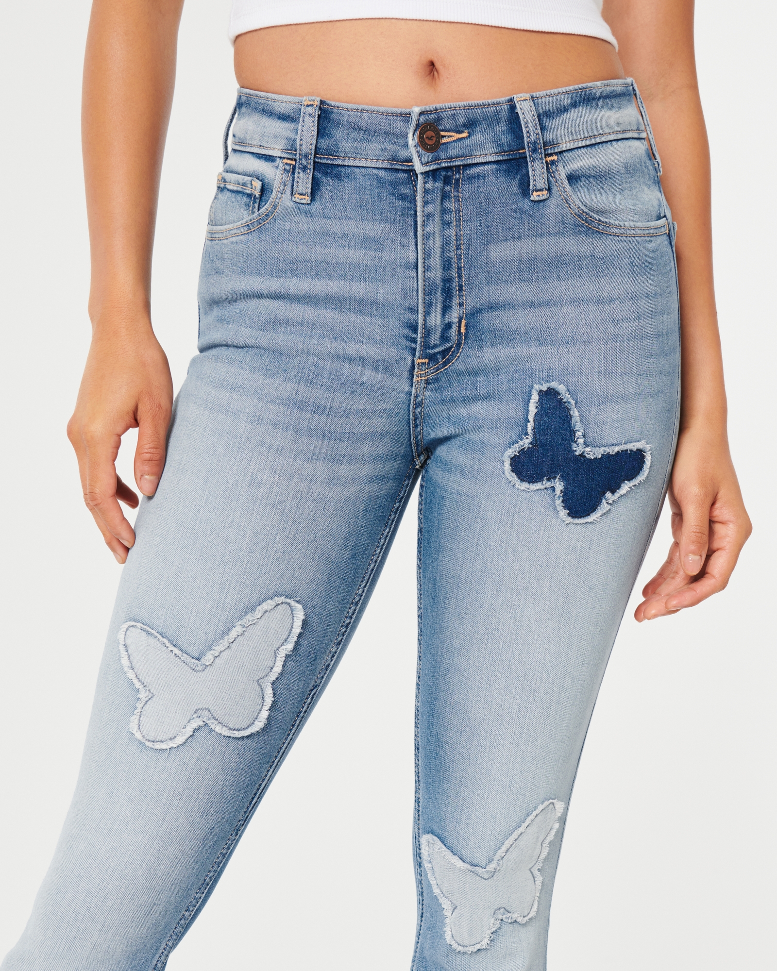Hollister Flare Jeans Size 26 - $20 (63% Off Retail) - From Brooke