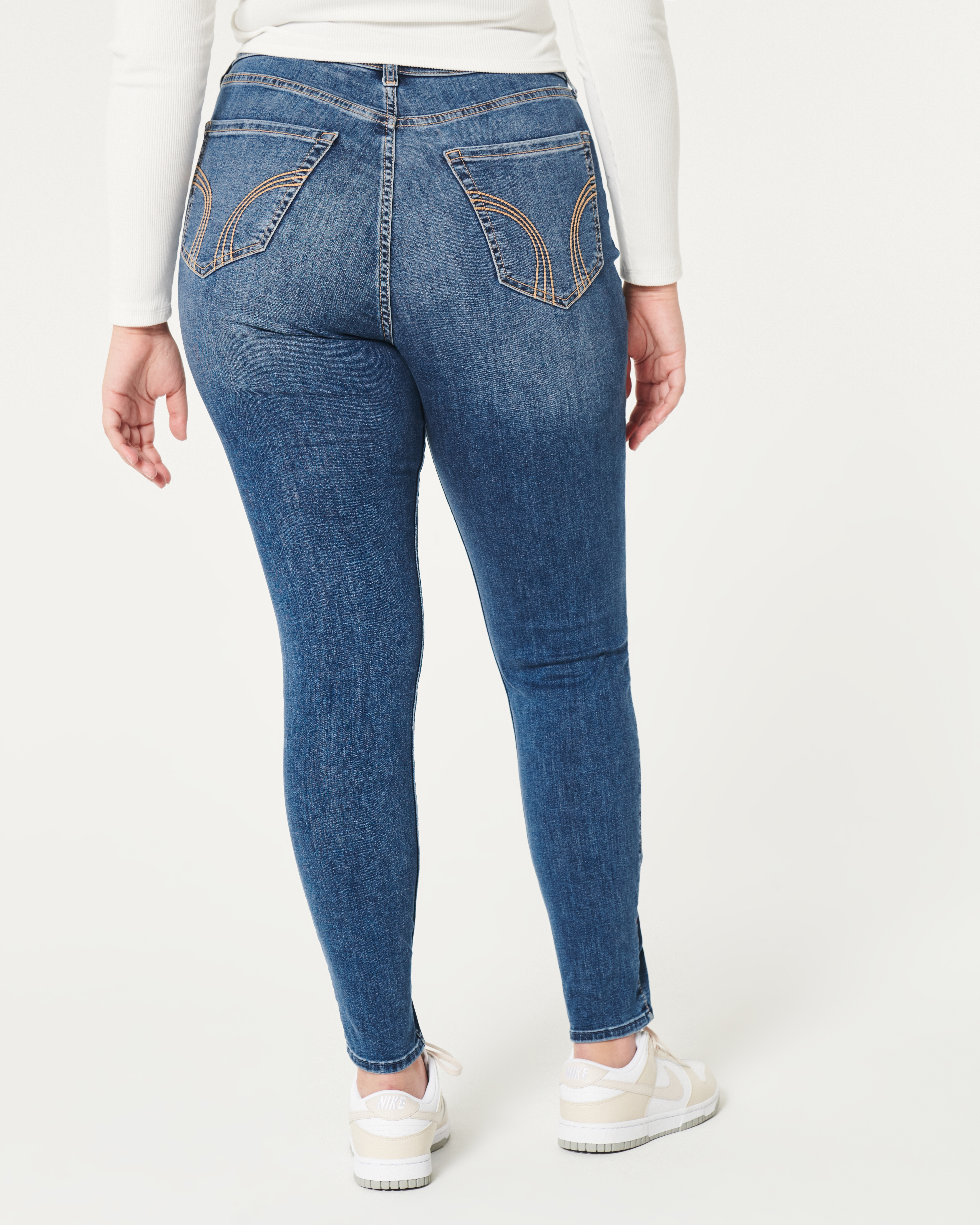 Women s Curvy High Rise Medium Wash Super Skinny Jeans Women s Clearance HollisterCo