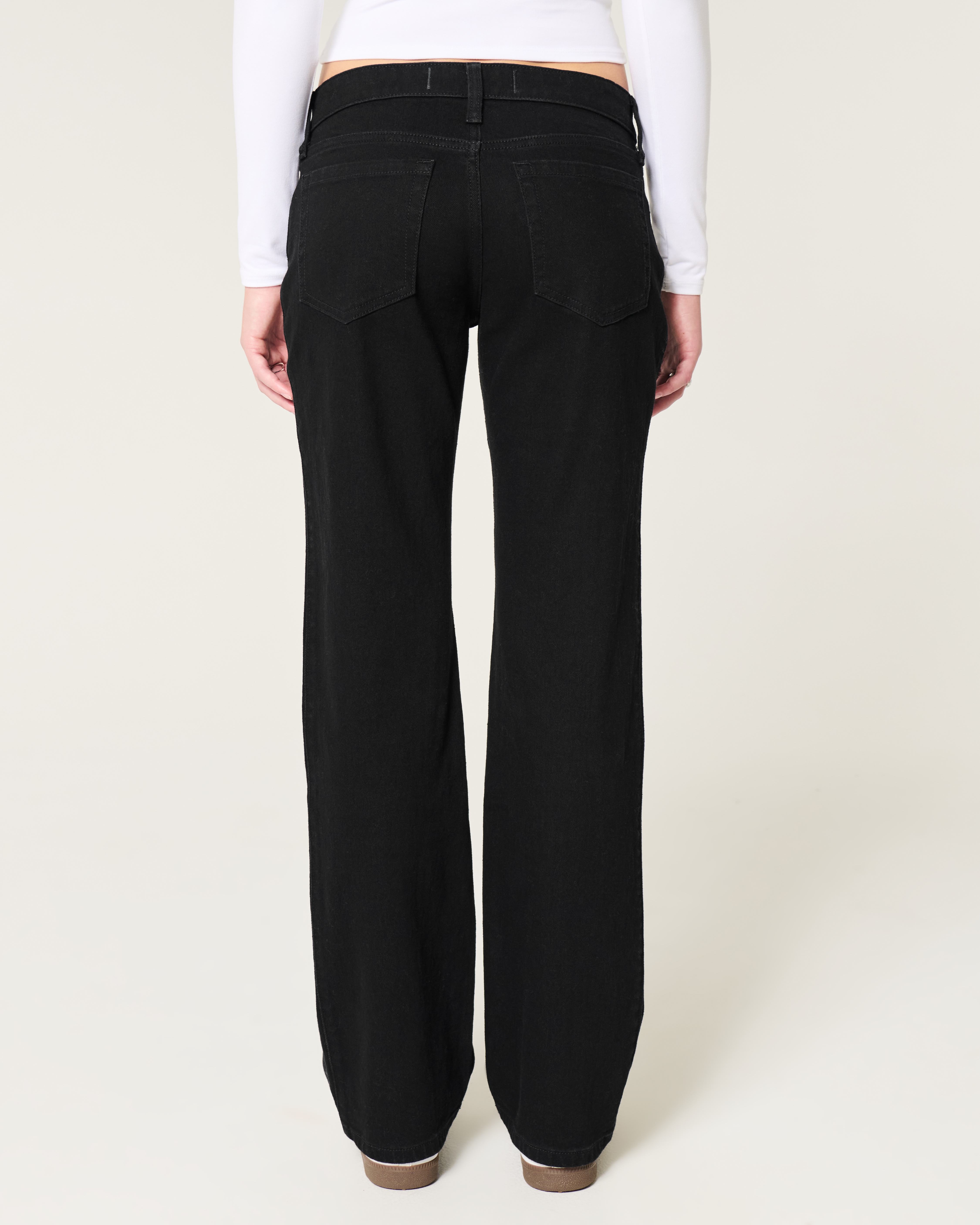 Low-Rise Black Relaxed Straight Jeans