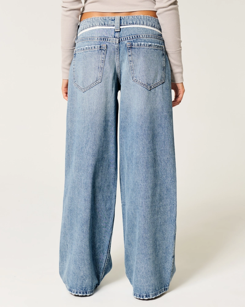 Low-Rise Medium Wash Shoelace Super Baggy Jeans