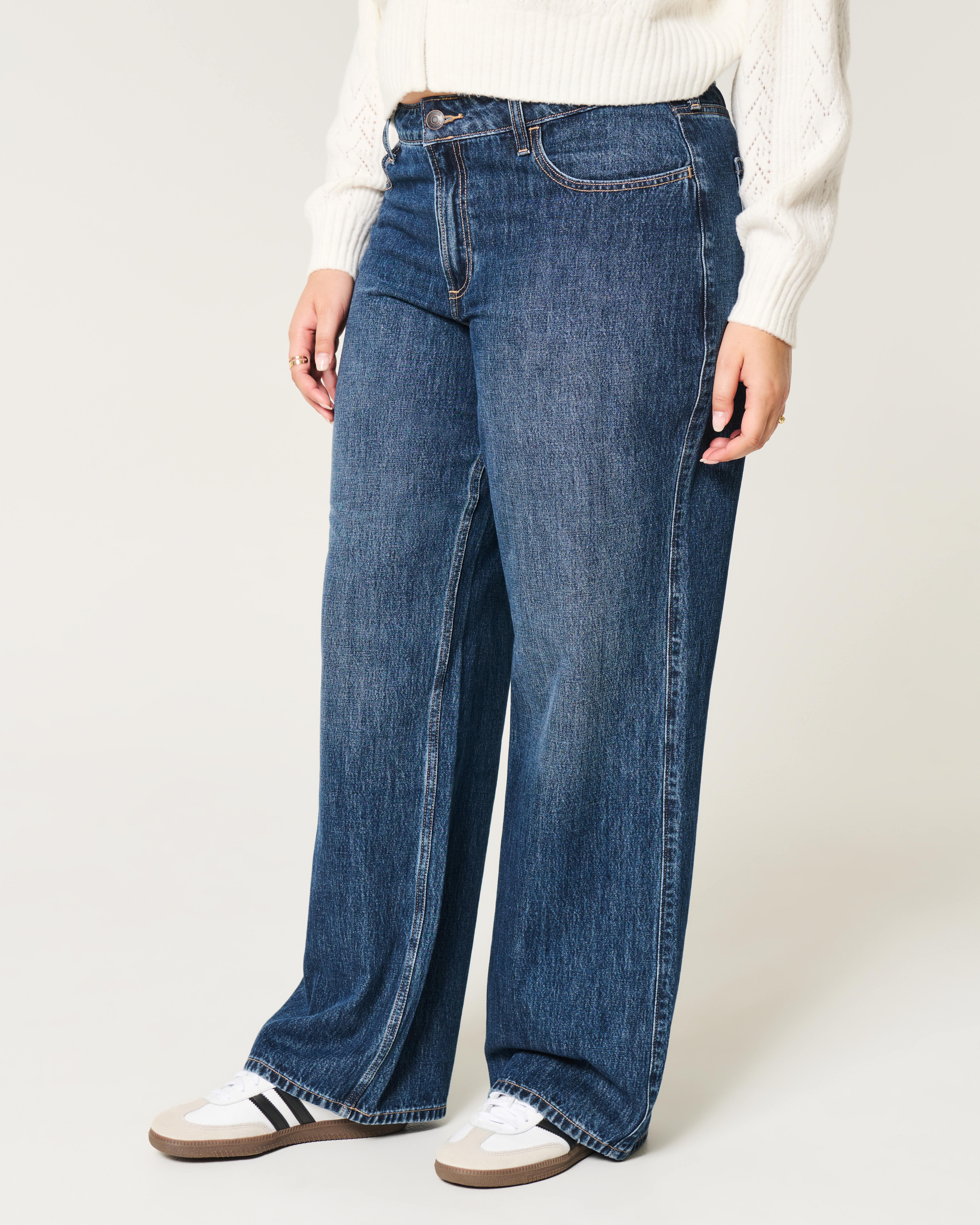 Curvy Mid-Rise Dark Wash Baggy Jeans