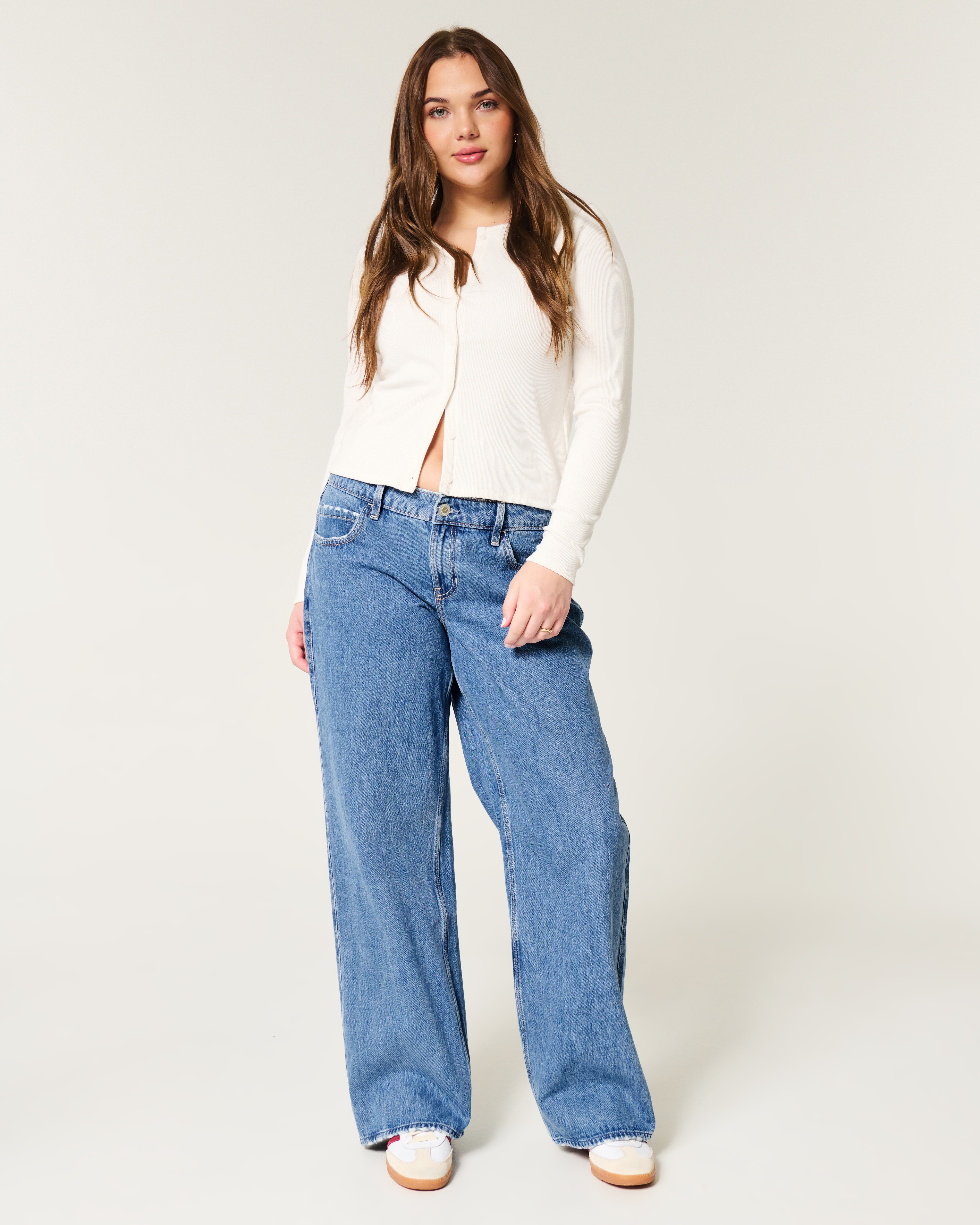 Low-Rise Medium Wash Baggy Jeans