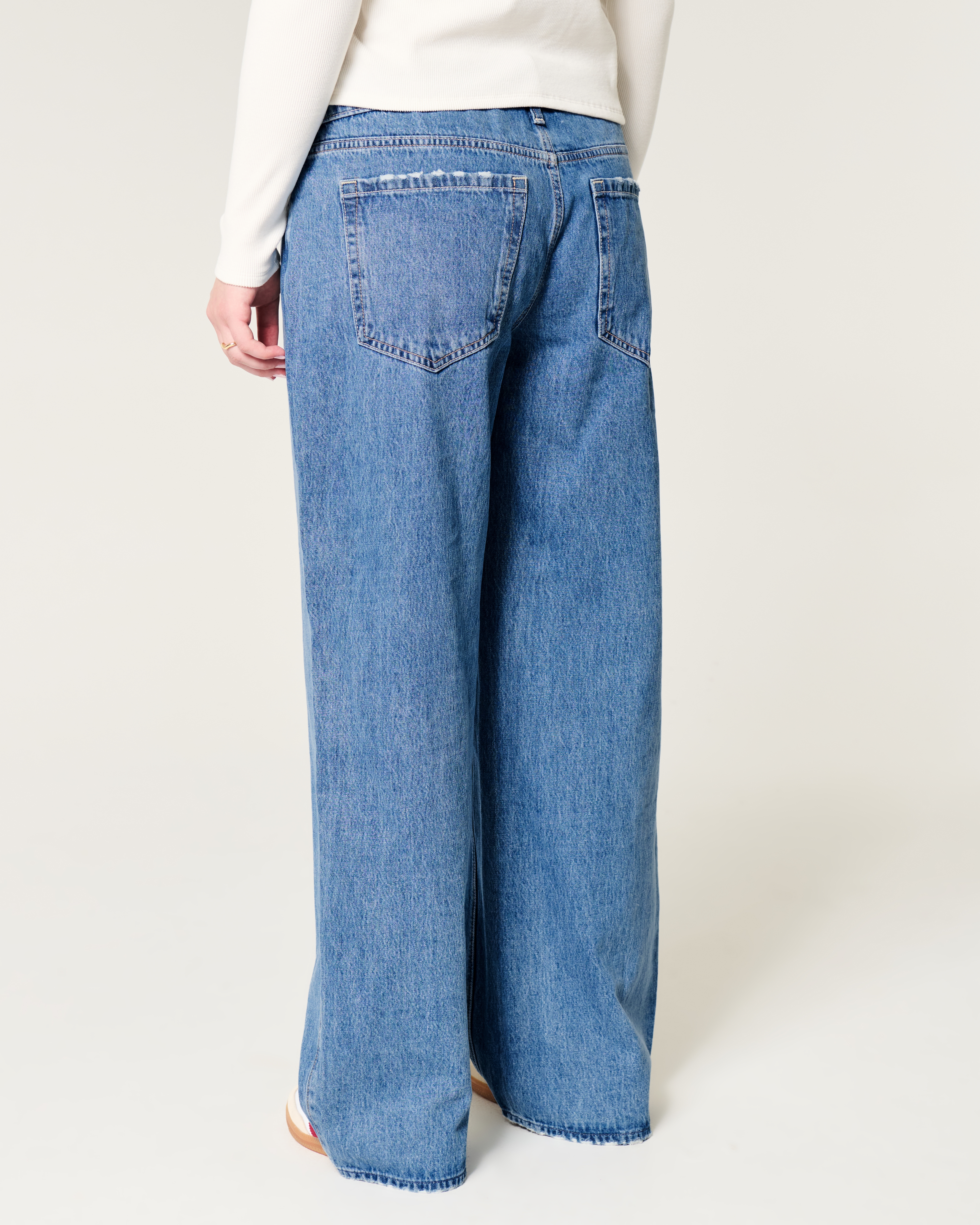 Low-Rise Medium Wash Baggy Jeans